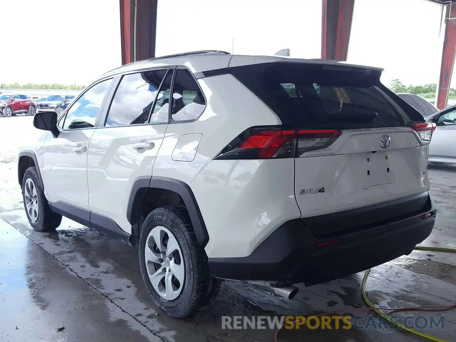 3 Photograph of a damaged car JTMH1RFVXKJ011124 TOYOTA RAV4 2019