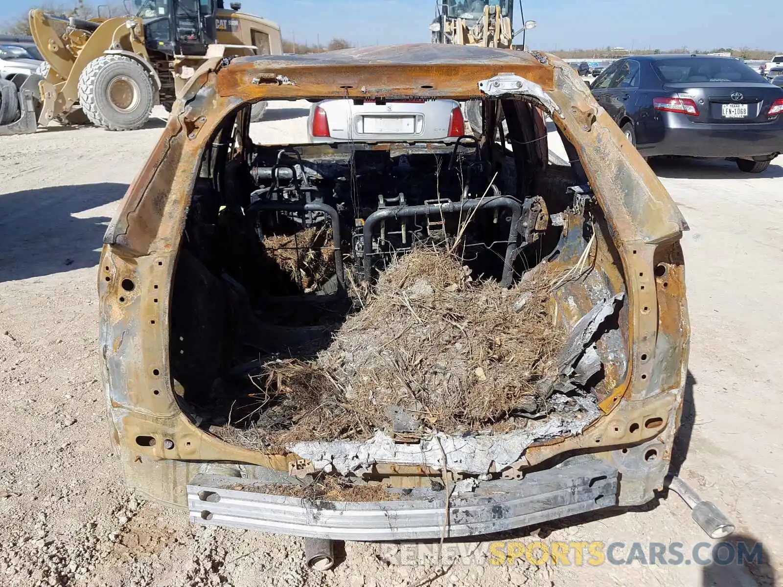 10 Photograph of a damaged car JTMH1RFVXKJ012645 TOYOTA RAV4 2019