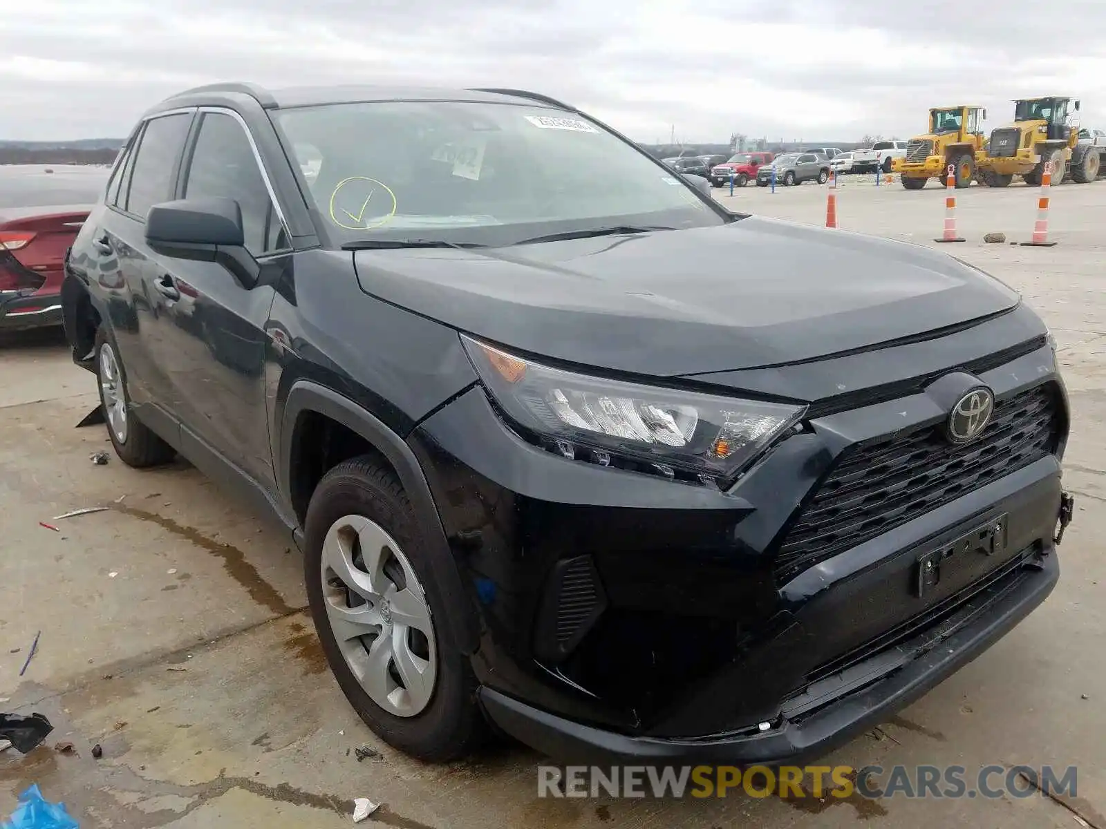 1 Photograph of a damaged car JTMH1RFVXKJ016310 TOYOTA RAV4 2019