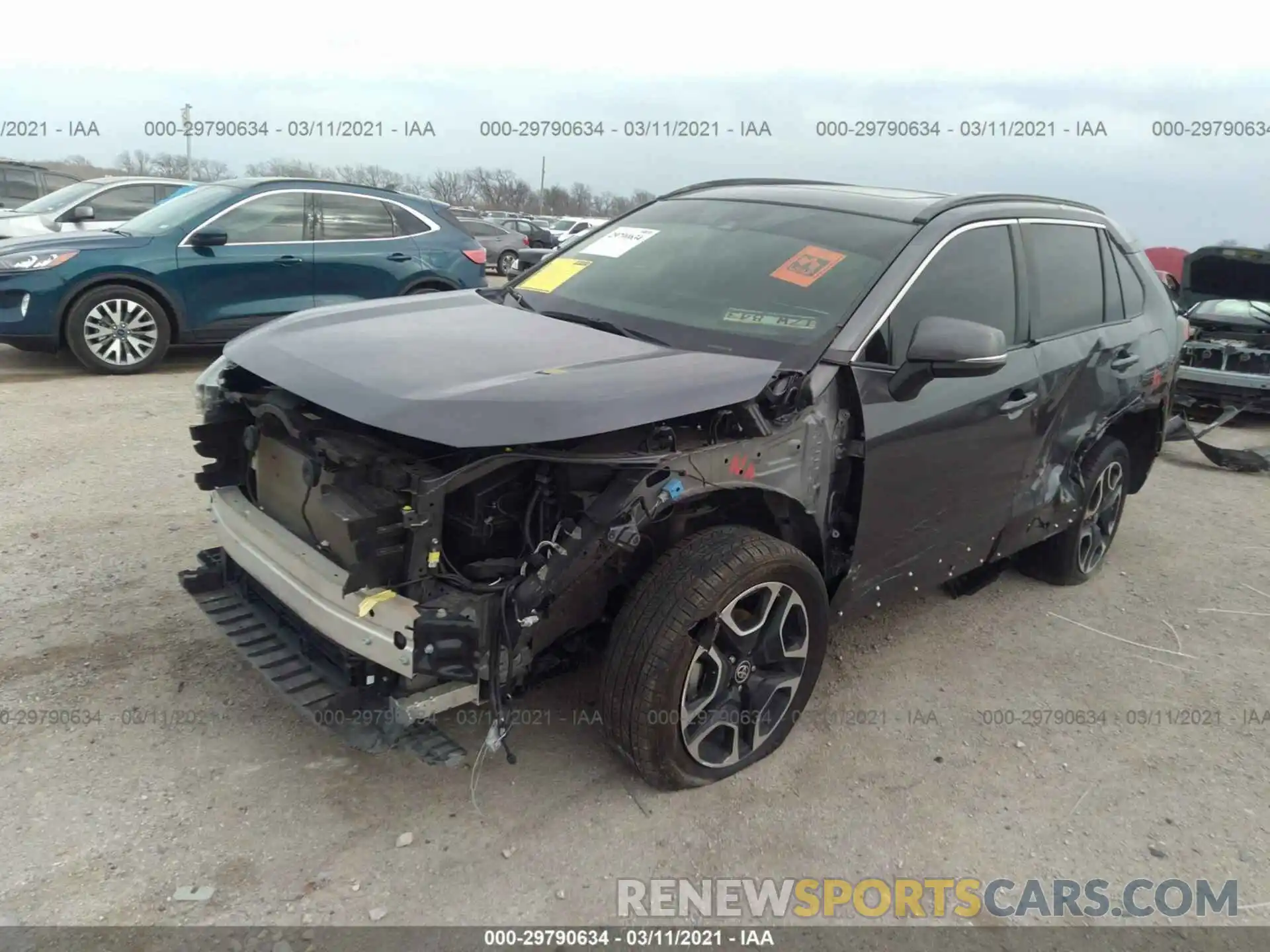 2 Photograph of a damaged car JTMJ1RFV4KJ022816 TOYOTA RAV4 2019