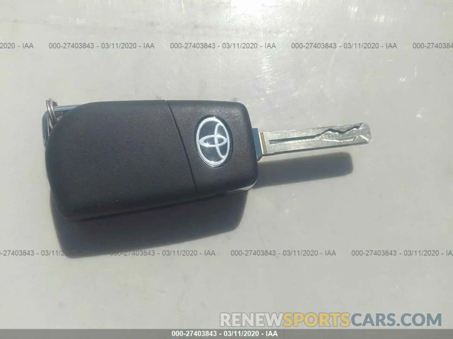 11 Фотография поврежденного автомобиля JTMK1RFV0KD024999 TOYOTA RAV4 2019