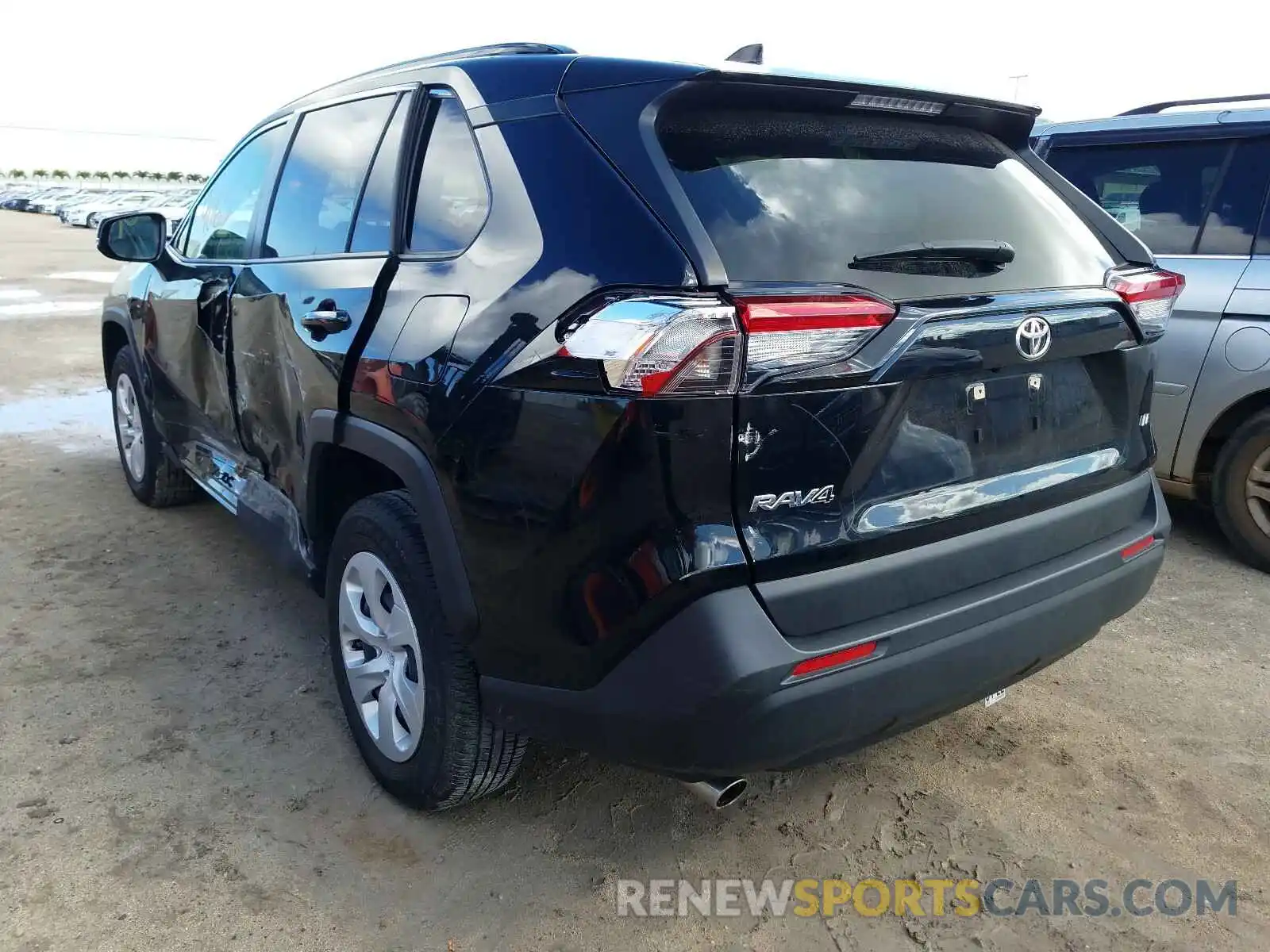 3 Photograph of a damaged car JTMK1RFV0KD037865 TOYOTA RAV4 2019