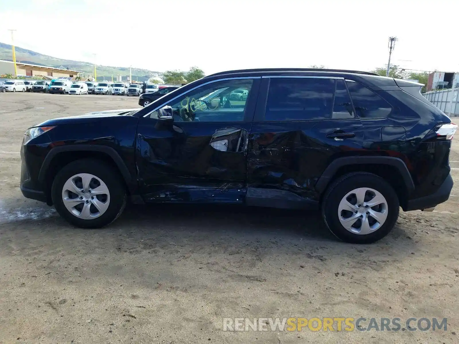 9 Photograph of a damaged car JTMK1RFV0KD037865 TOYOTA RAV4 2019