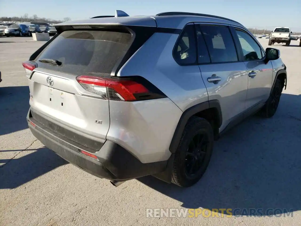 4 Photograph of a damaged car JTMK1RFV0KJ006469 TOYOTA RAV4 2019