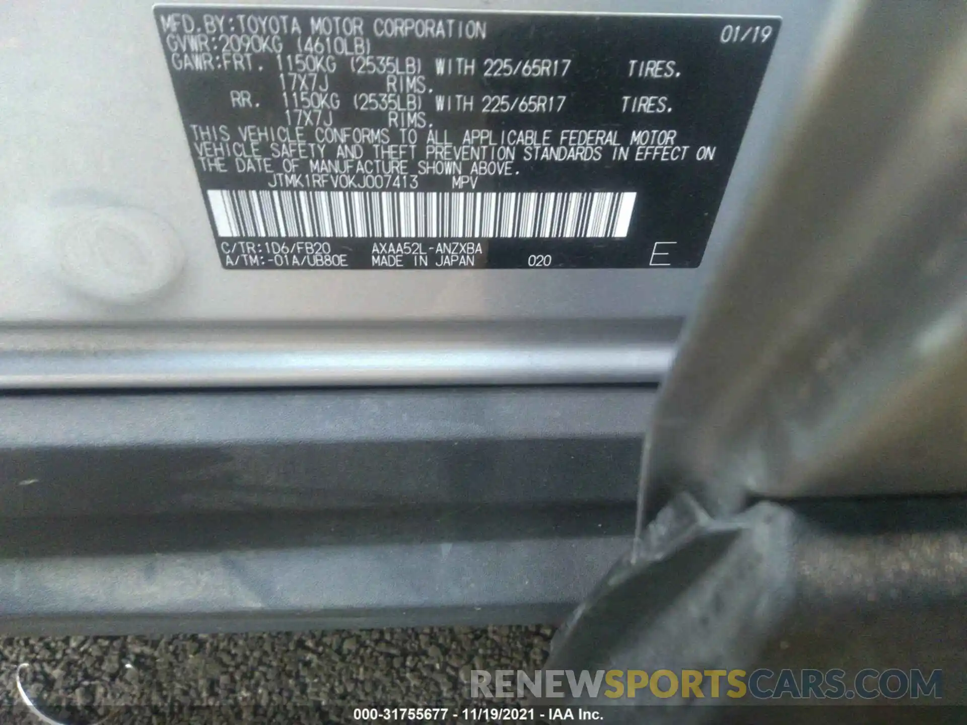 9 Photograph of a damaged car JTMK1RFV0KJ007413 TOYOTA RAV4 2019