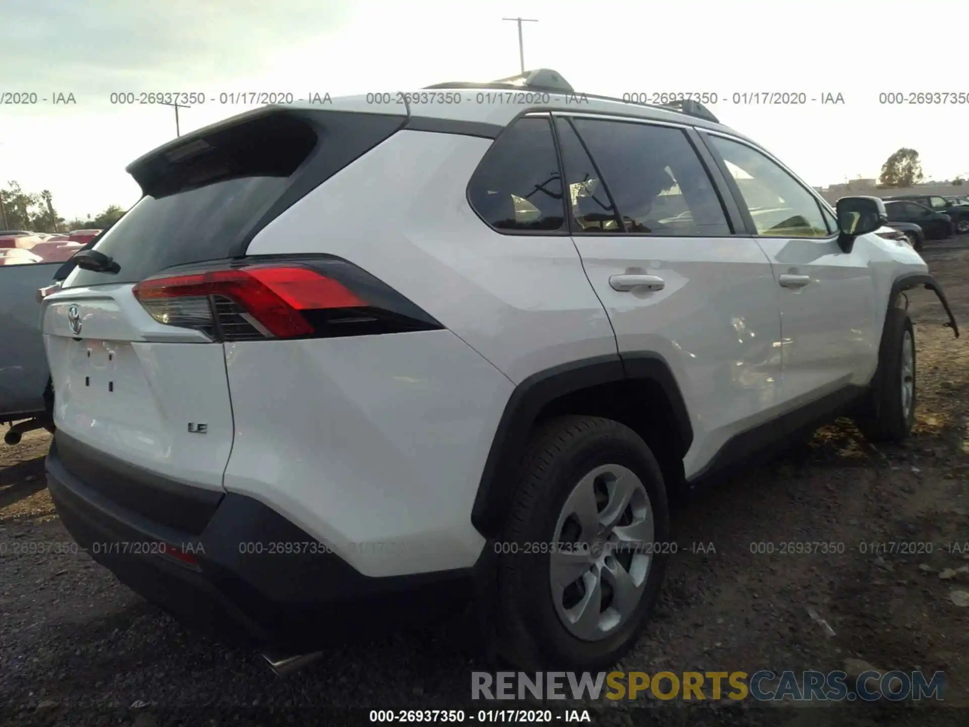 4 Photograph of a damaged car JTMK1RFV0KJ009534 TOYOTA RAV4 2019