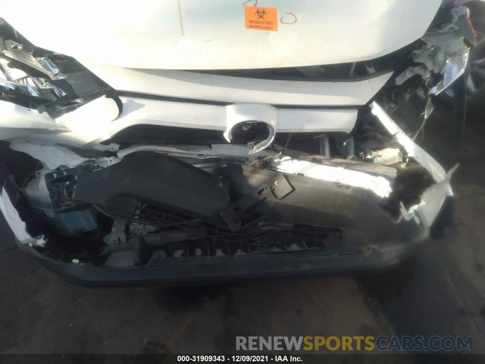 6 Photograph of a damaged car JTMK1RFV1KD009685 TOYOTA RAV4 2019