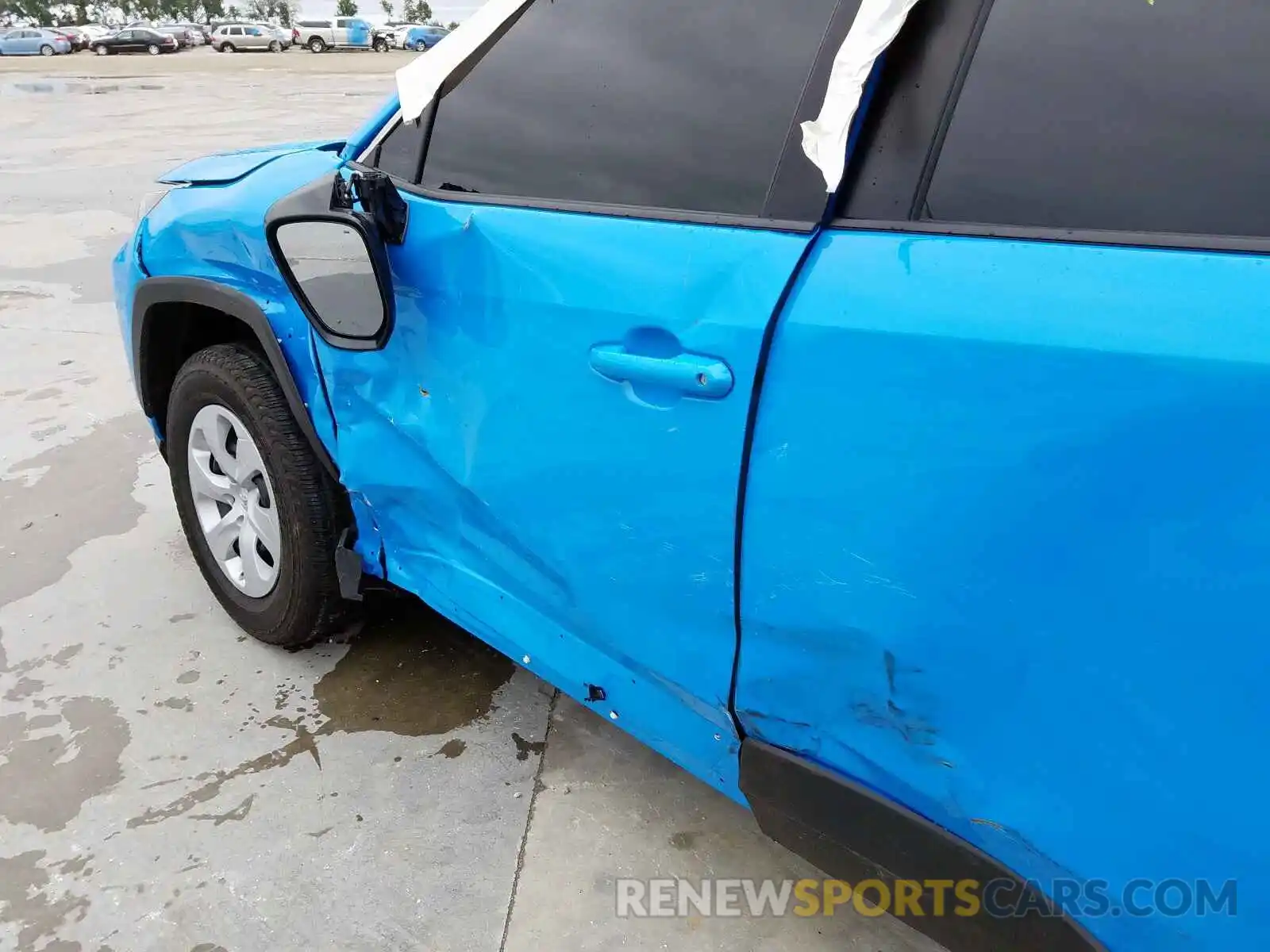 9 Photograph of a damaged car JTMK1RFV1KD034277 TOYOTA RAV4 2019