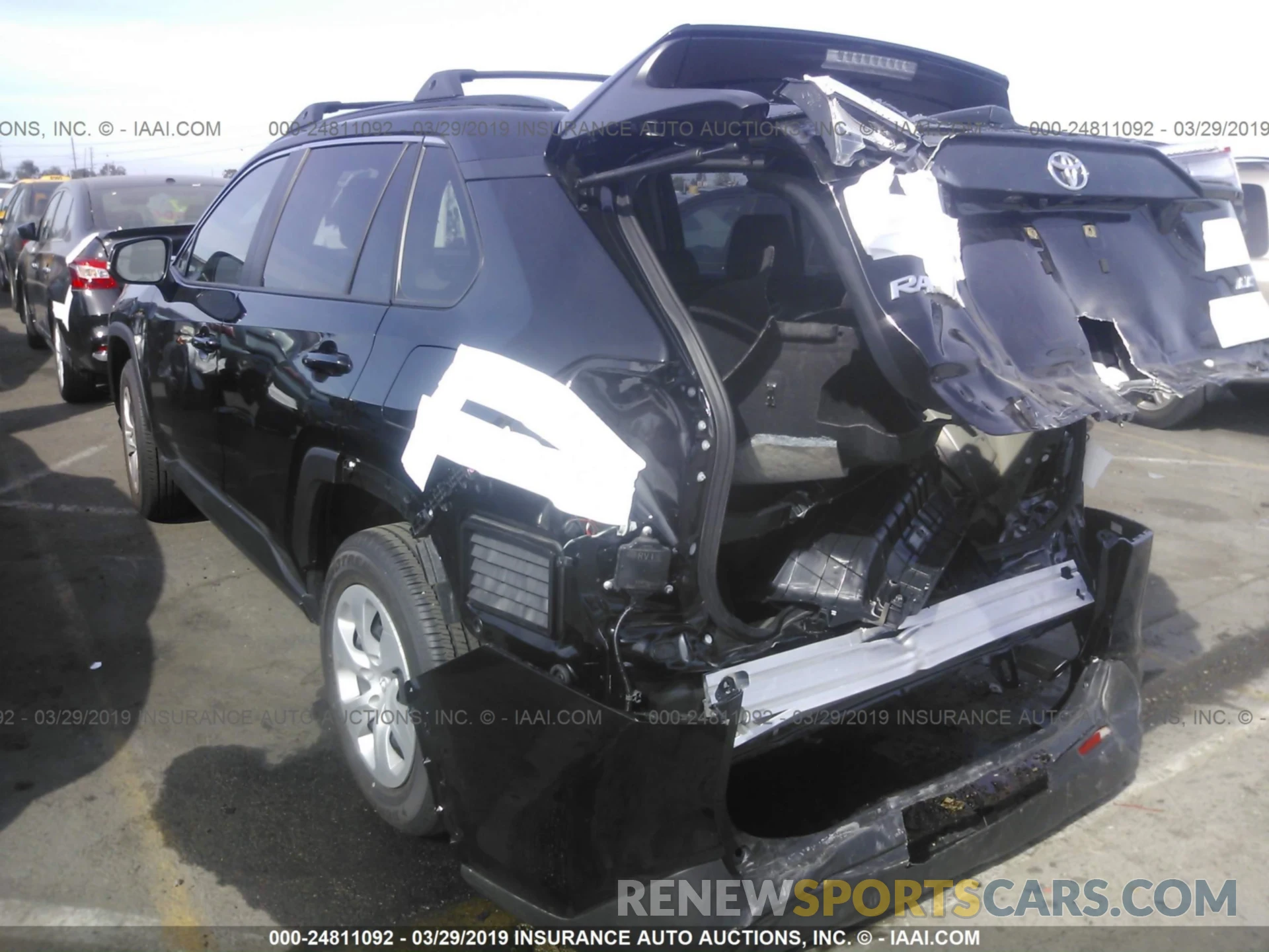 3 Фотография поврежденного автомобиля JTMK1RFV2KD004902 TOYOTA RAV4 2019