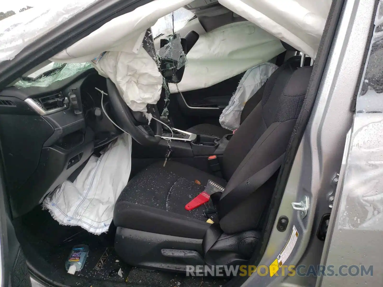 5 Photograph of a damaged car JTMK1RFV2KD039570 TOYOTA RAV4 2019