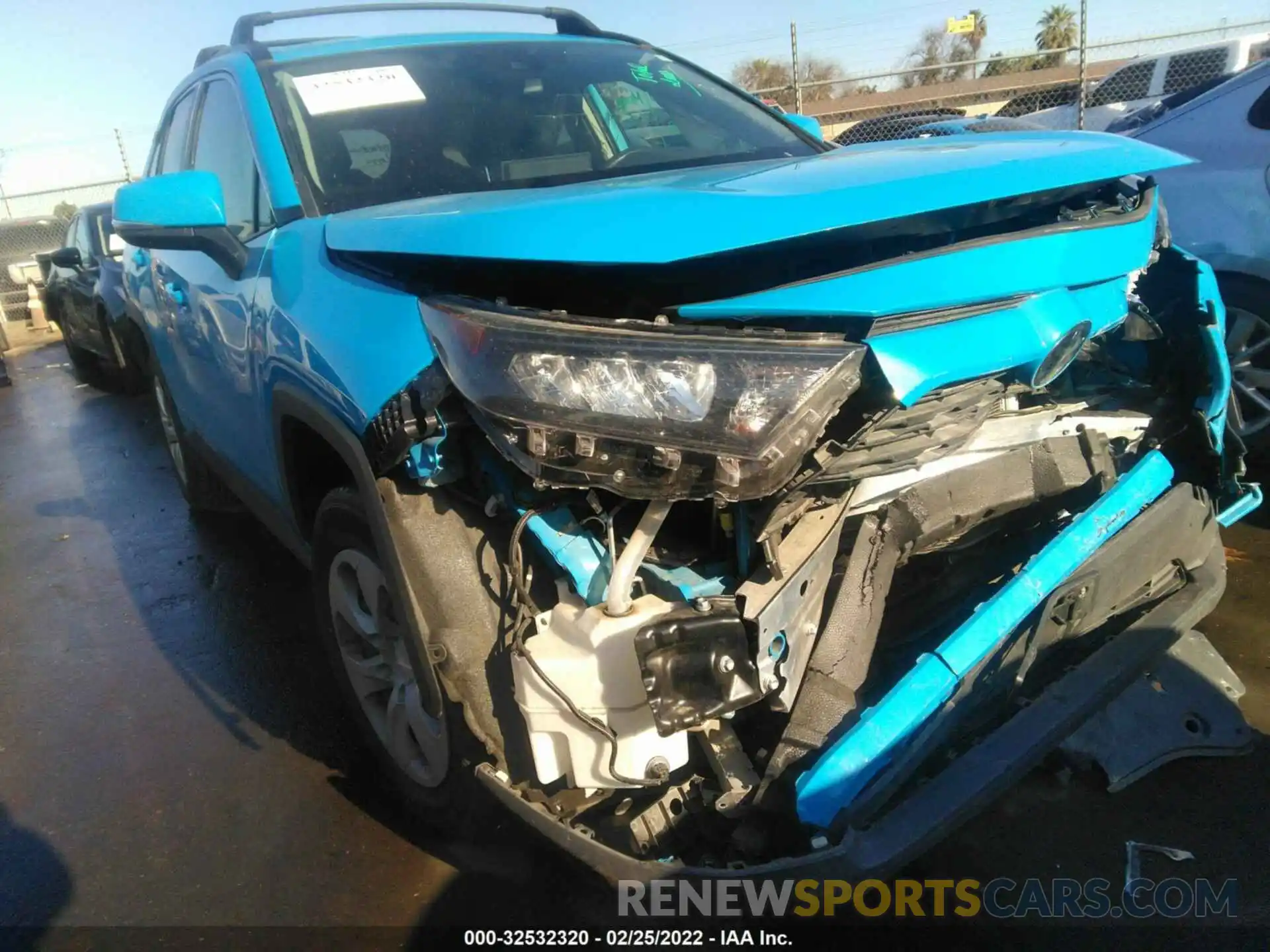 1 Photograph of a damaged car JTMK1RFV2KJ013570 TOYOTA RAV4 2019