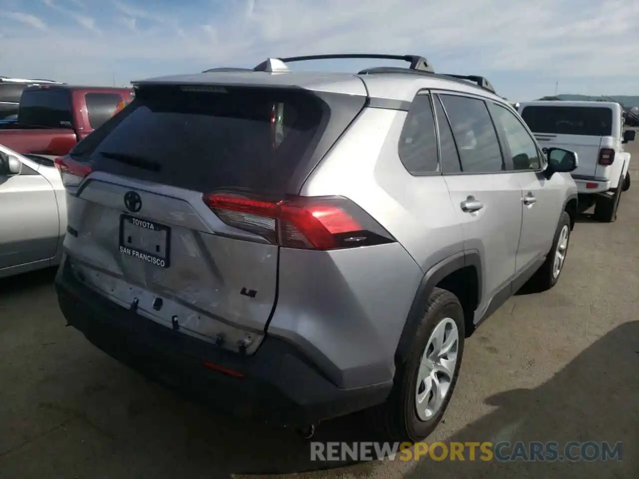 4 Photograph of a damaged car JTMK1RFV3KD006691 TOYOTA RAV4 2019