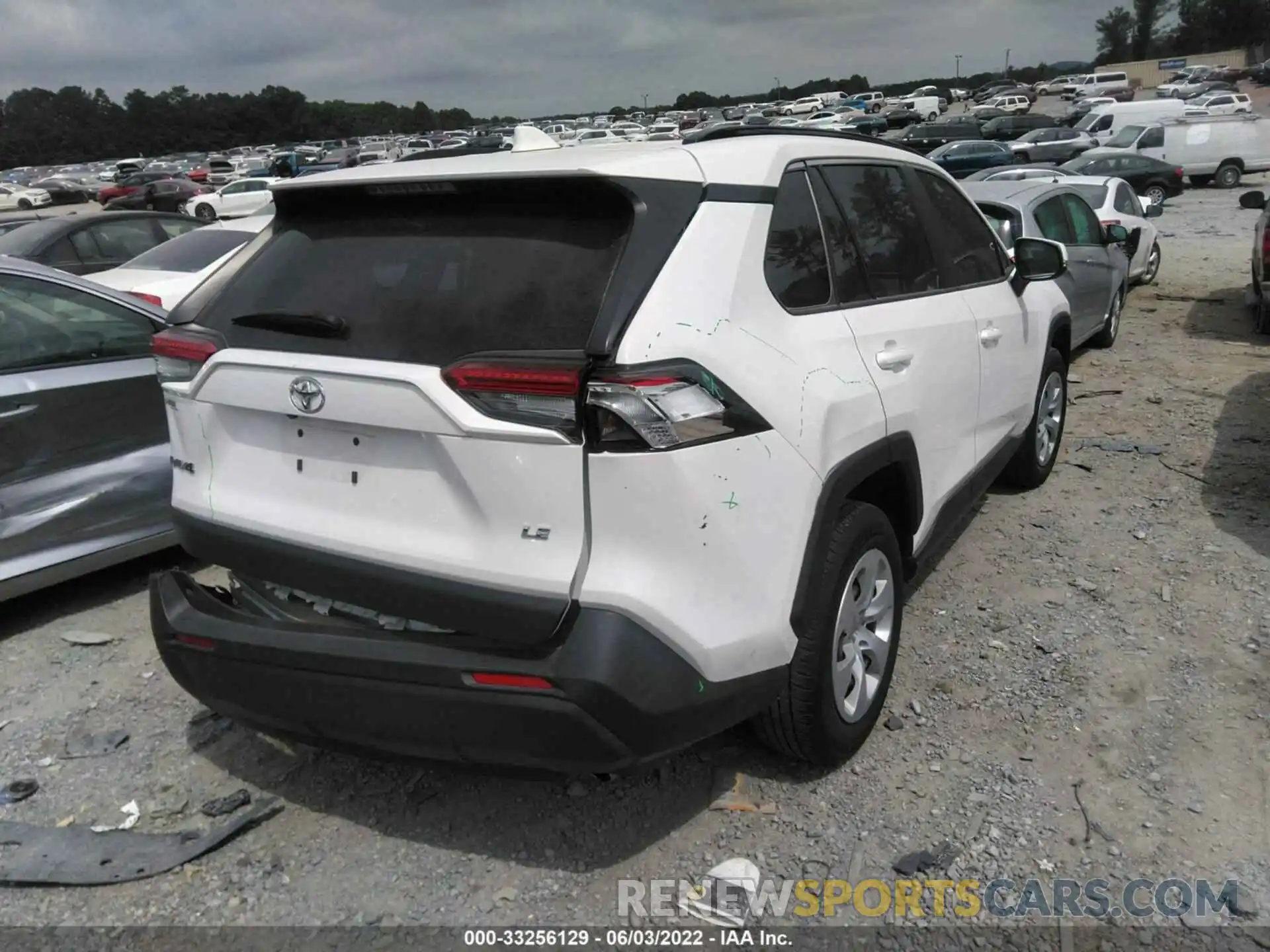 4 Photograph of a damaged car JTMK1RFV3KD006724 TOYOTA RAV4 2019