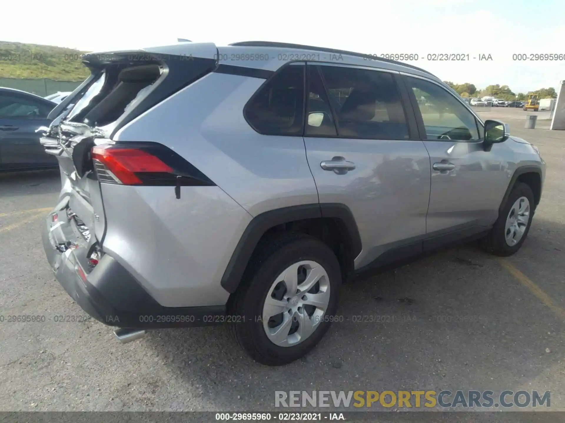 4 Photograph of a damaged car JTMK1RFV3KD008361 TOYOTA RAV4 2019