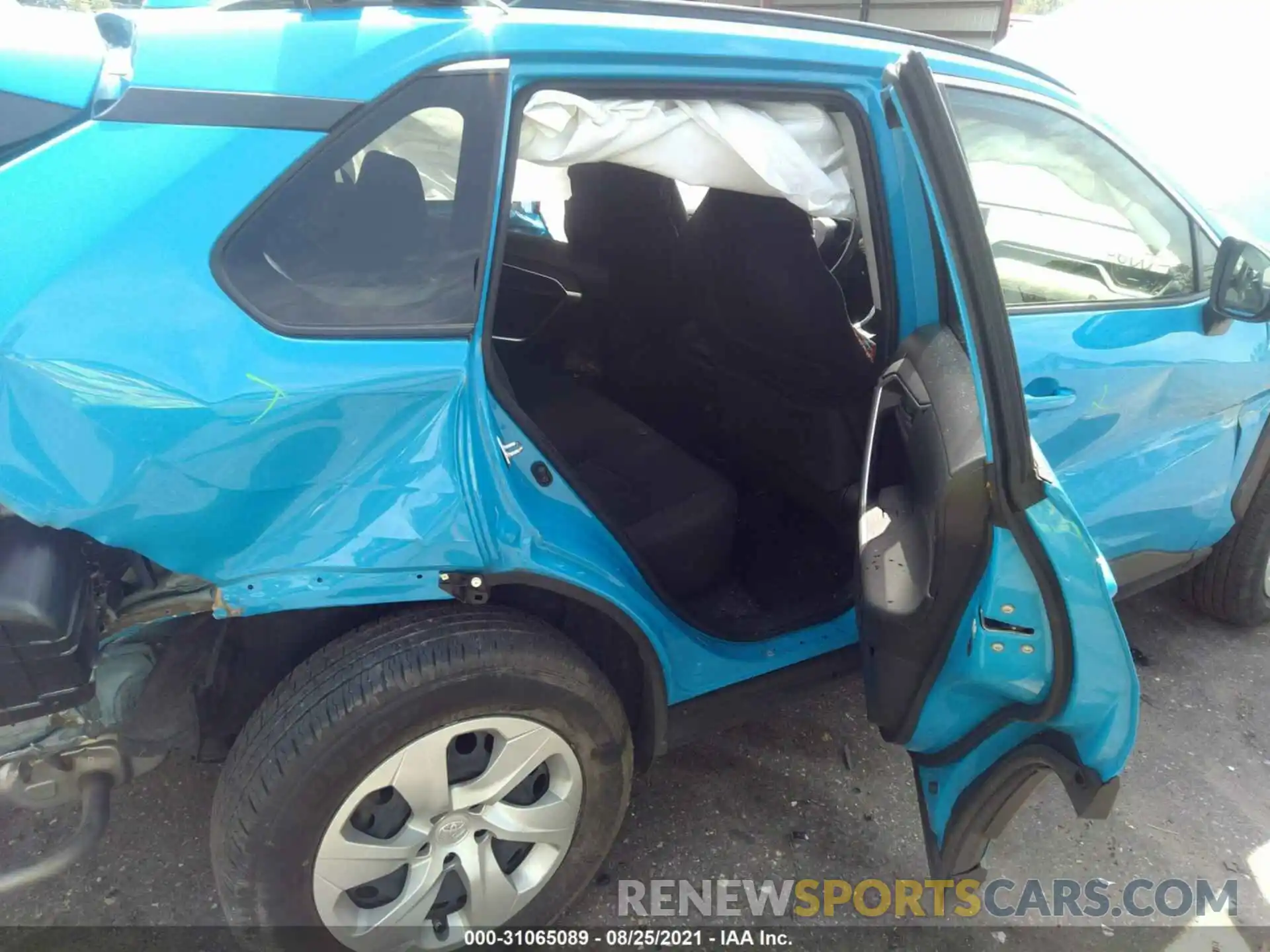 8 Photograph of a damaged car JTMK1RFV4KJ010573 TOYOTA RAV4 2019