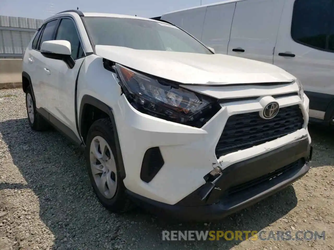 1 Photograph of a damaged car JTMK1RFV4KJ015532 TOYOTA RAV4 2019