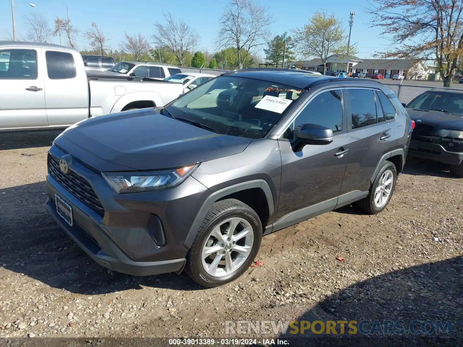 2 Photograph of a damaged car JTMK1RFV4KJ016633 TOYOTA RAV4 2019