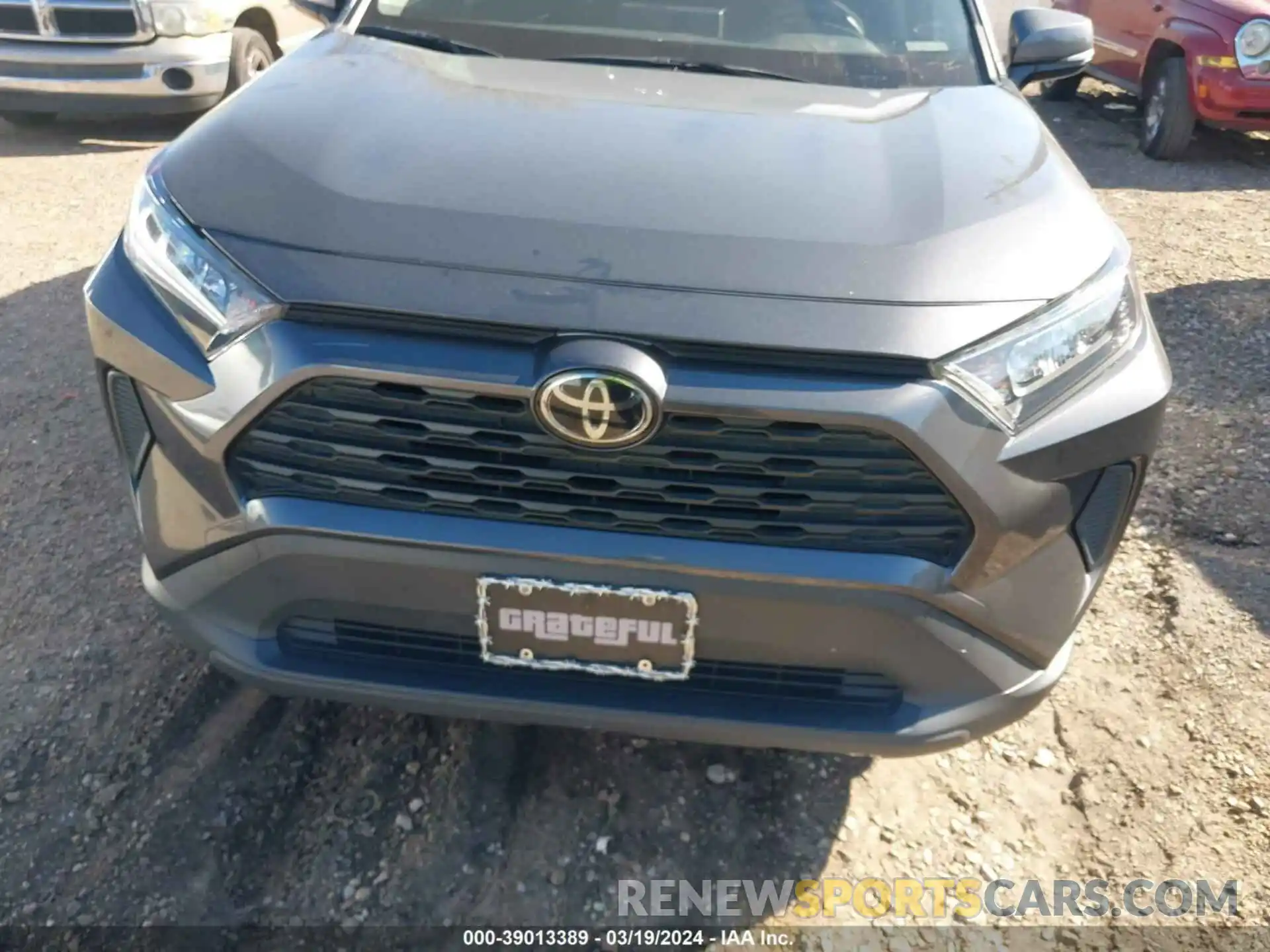 6 Photograph of a damaged car JTMK1RFV4KJ016633 TOYOTA RAV4 2019