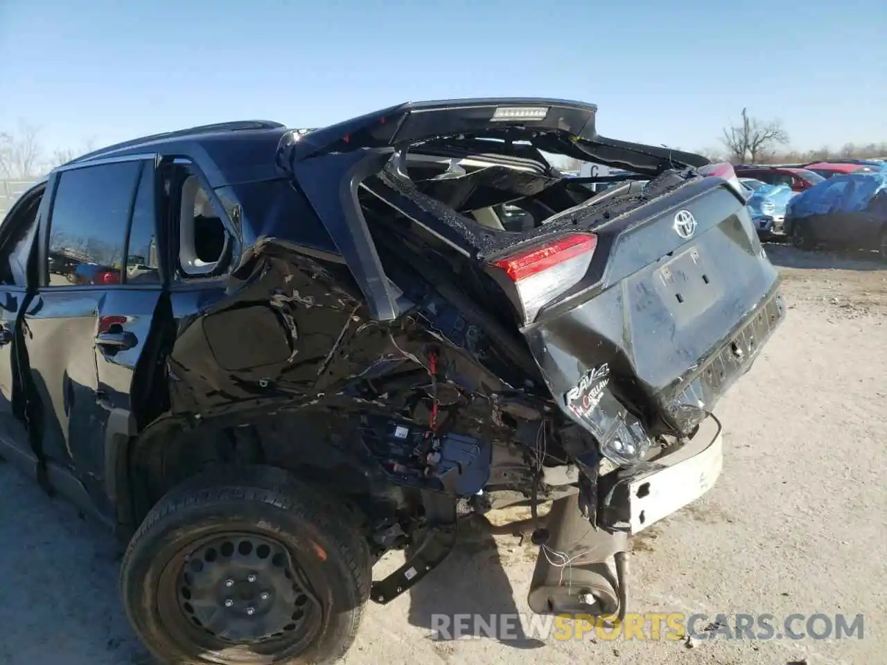 10 Photograph of a damaged car JTMK1RFV6KD017751 TOYOTA RAV4 2019