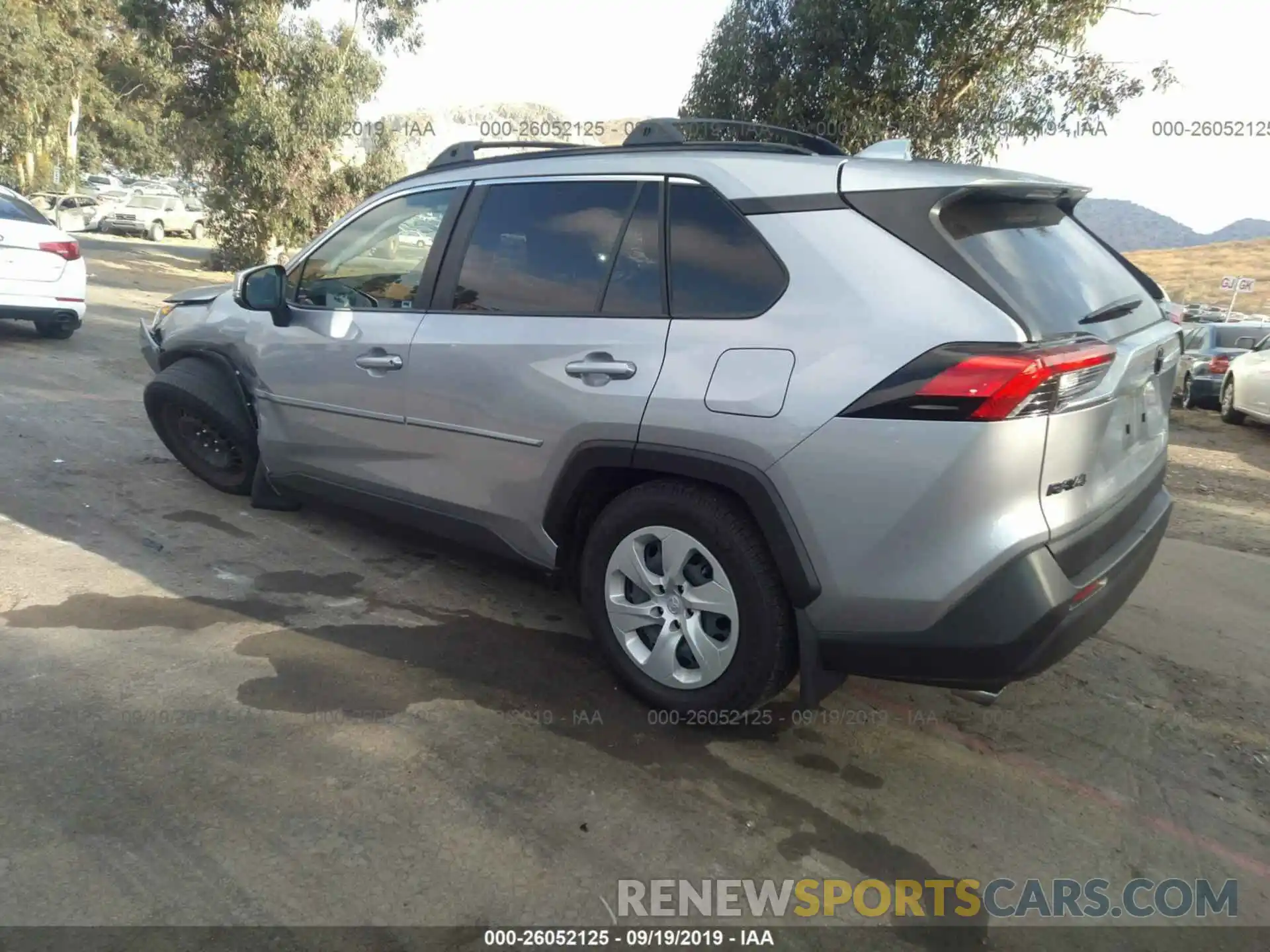 3 Фотография поврежденного автомобиля JTMK1RFV6KD021377 TOYOTA RAV4 2019