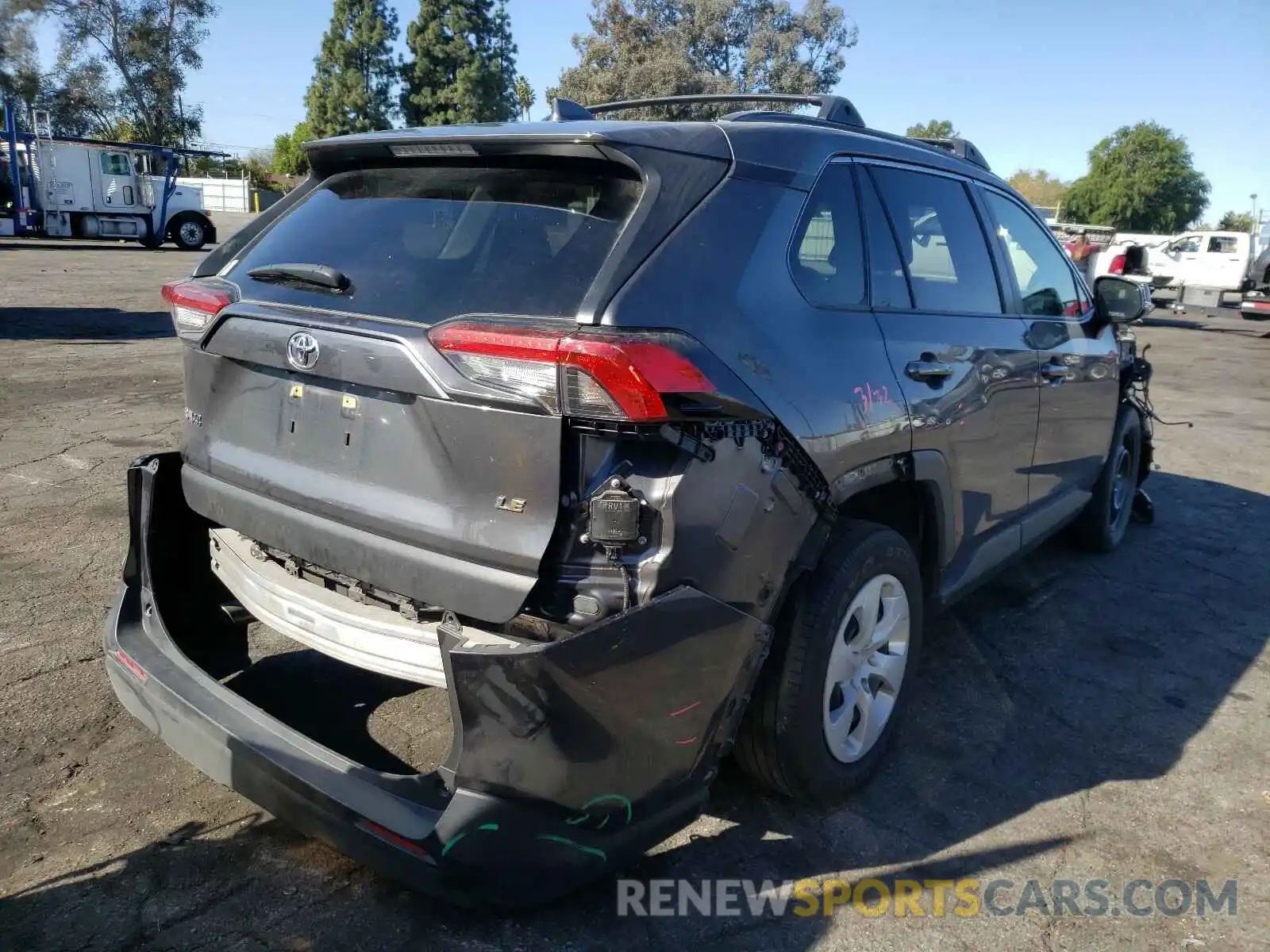 4 Photograph of a damaged car JTMK1RFV6KJ015189 TOYOTA RAV4 2019