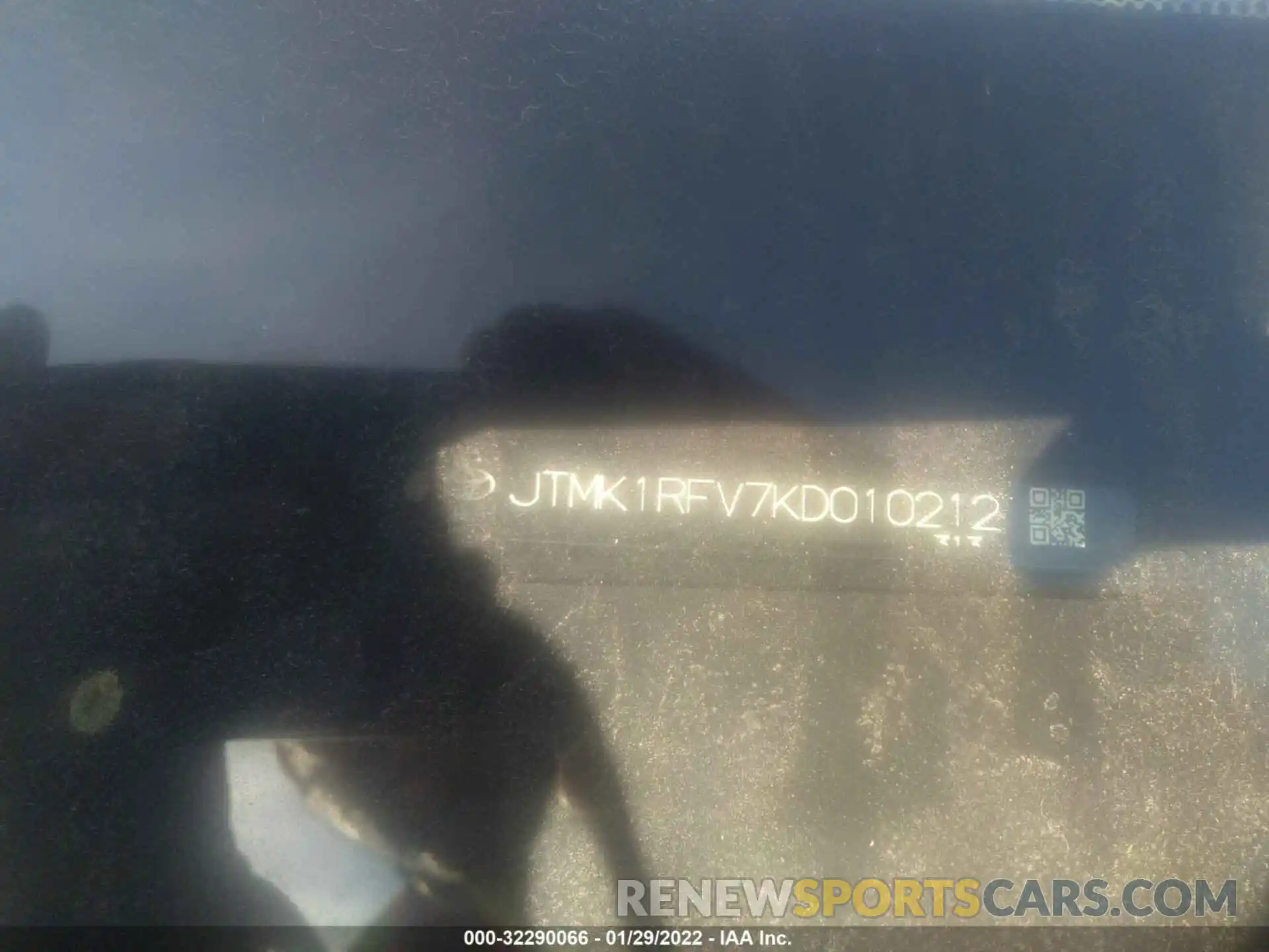 9 Photograph of a damaged car JTMK1RFV7KD010212 TOYOTA RAV4 2019