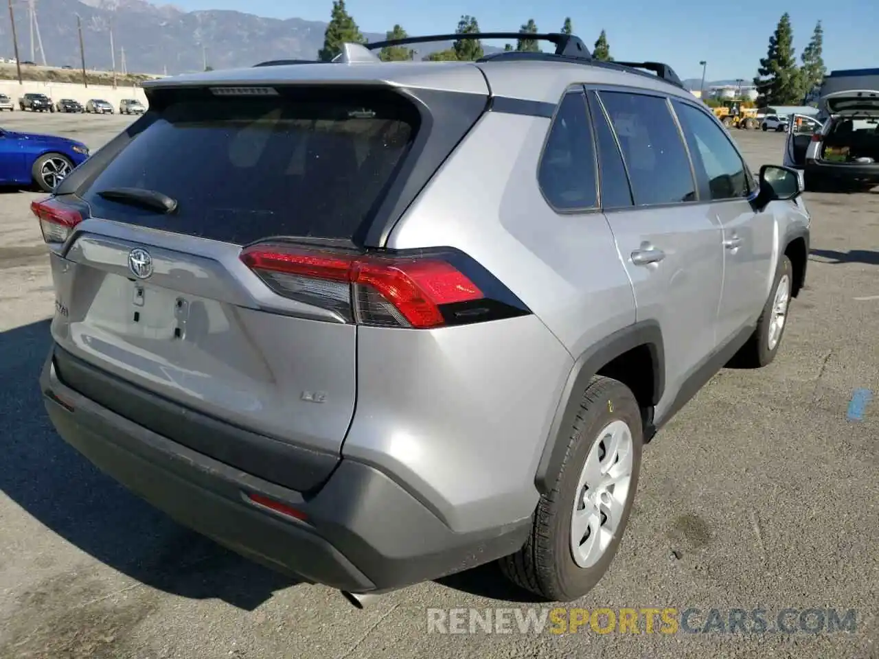 4 Photograph of a damaged car JTMK1RFV7KD022621 TOYOTA RAV4 2019