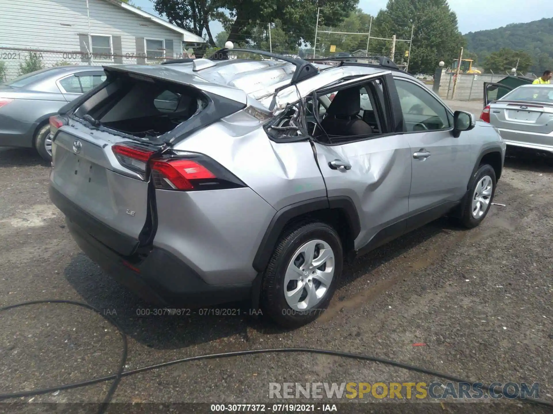 4 Photograph of a damaged car JTMK1RFV7KJ009417 TOYOTA RAV4 2019