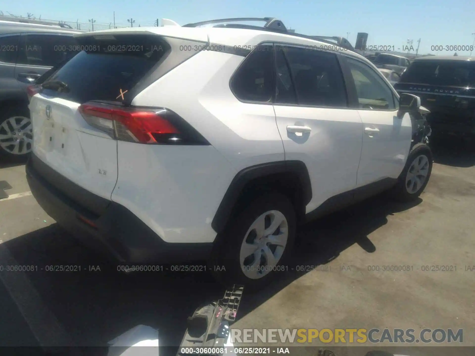 4 Photograph of a damaged car JTMK1RFV8KJ006719 TOYOTA RAV4 2019