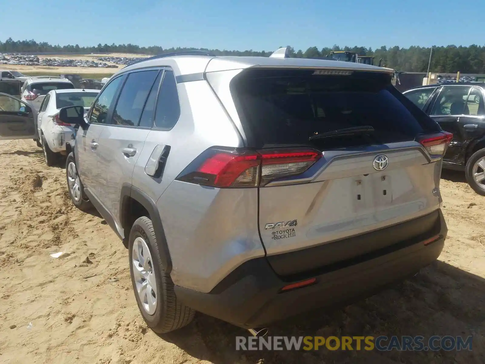 3 Photograph of a damaged car JTMK1RFV9KD032101 TOYOTA RAV4 2019