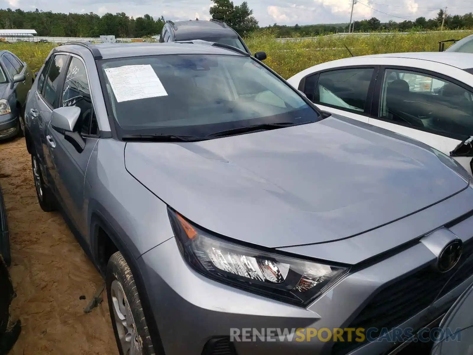 1 Photograph of a damaged car JTMK1RFV9KD035452 TOYOTA RAV4 2019