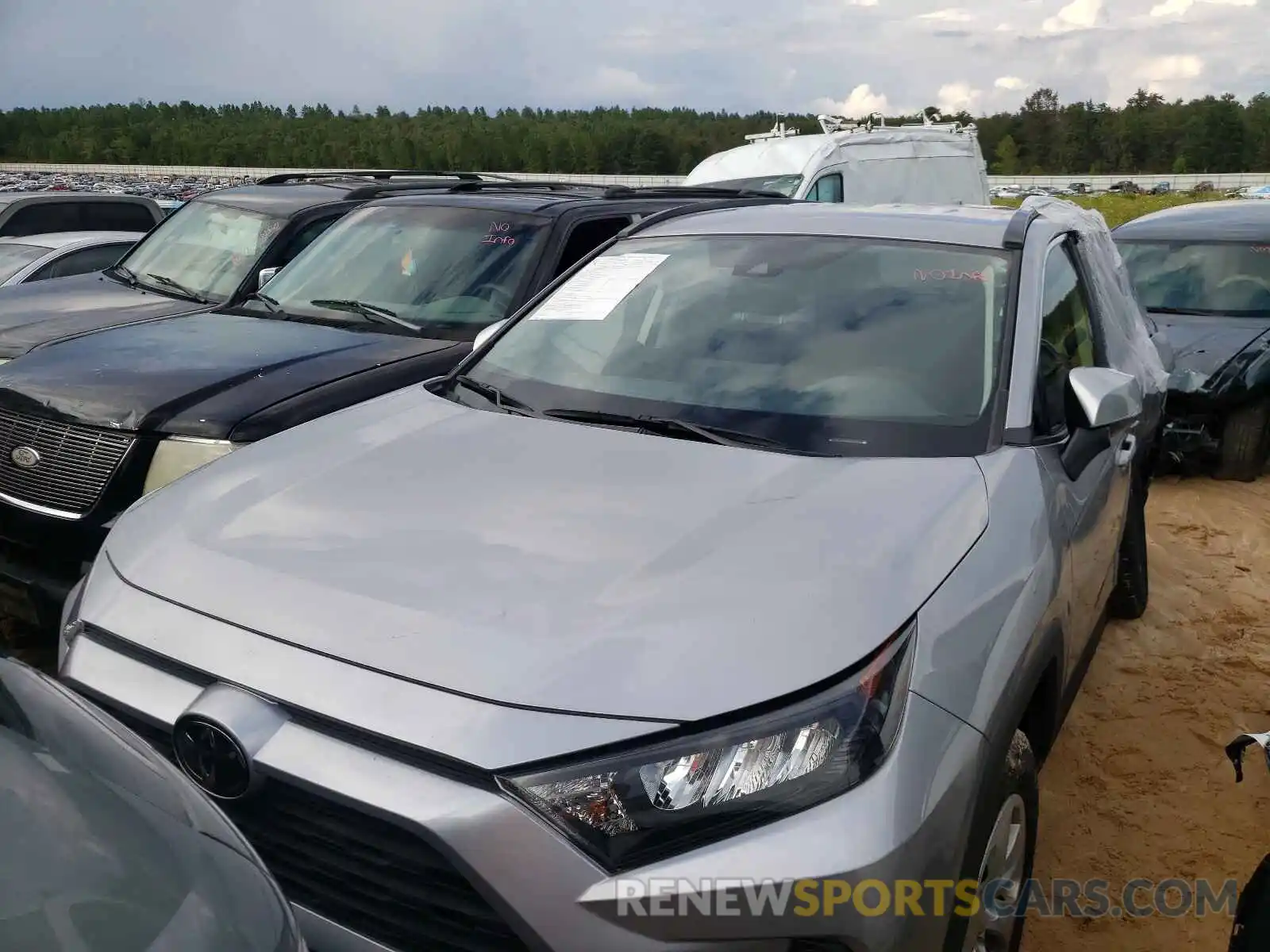 2 Photograph of a damaged car JTMK1RFV9KD035452 TOYOTA RAV4 2019