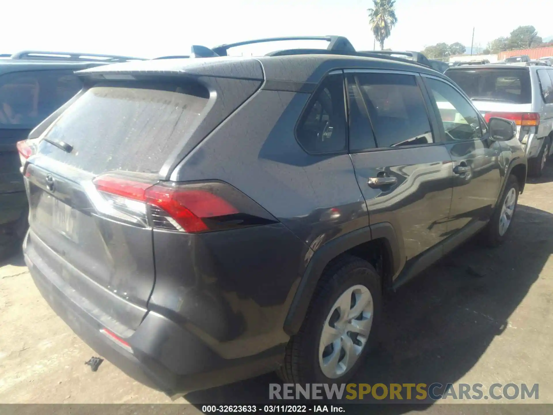 4 Photograph of a damaged car JTMK1RFV9KD036438 TOYOTA RAV4 2019