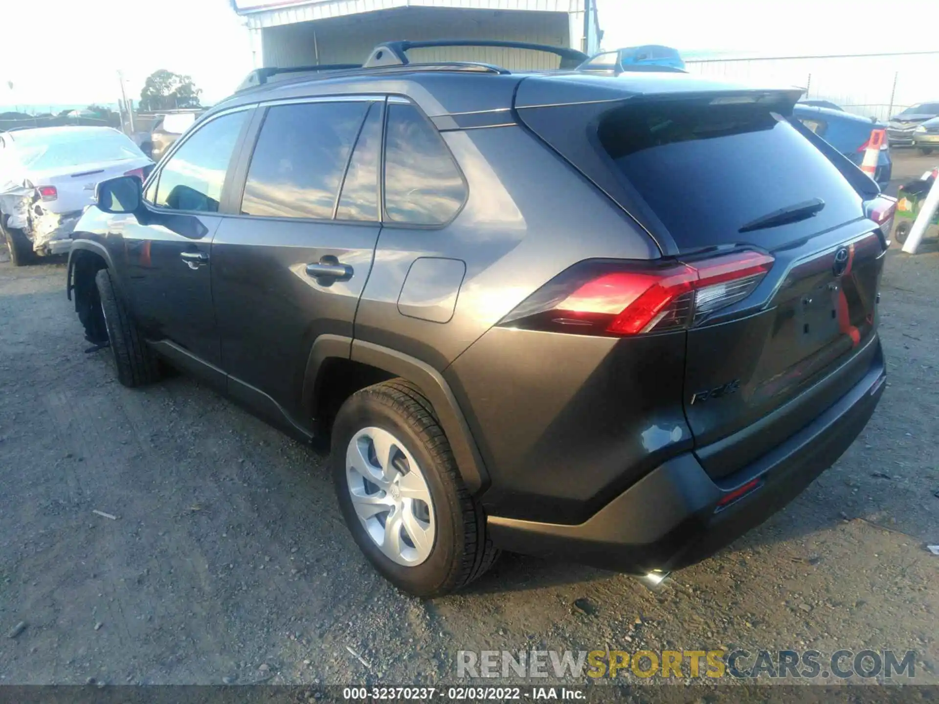 3 Photograph of a damaged car JTMK1RFV9KJ006020 TOYOTA RAV4 2019