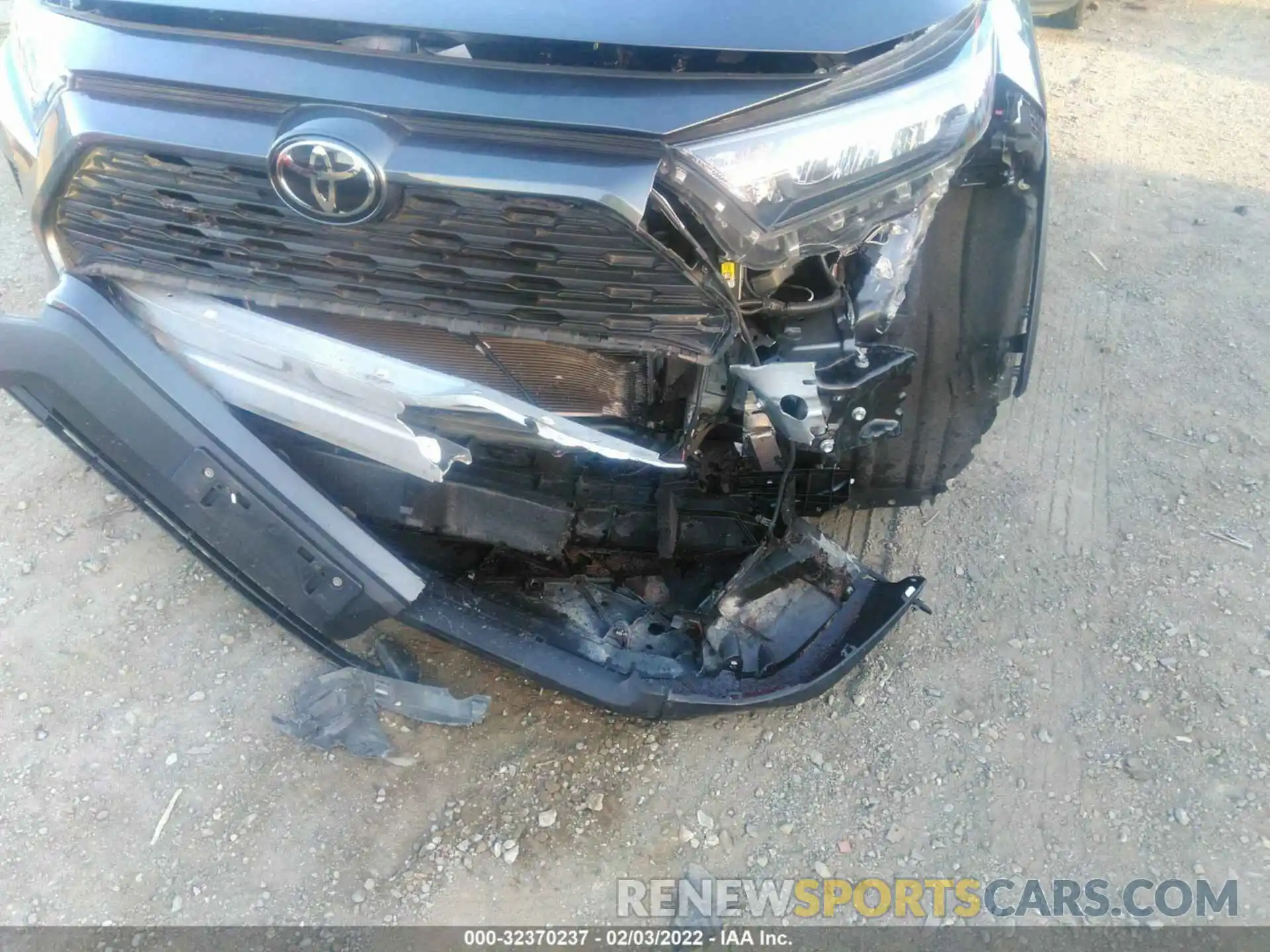 6 Photograph of a damaged car JTMK1RFV9KJ006020 TOYOTA RAV4 2019