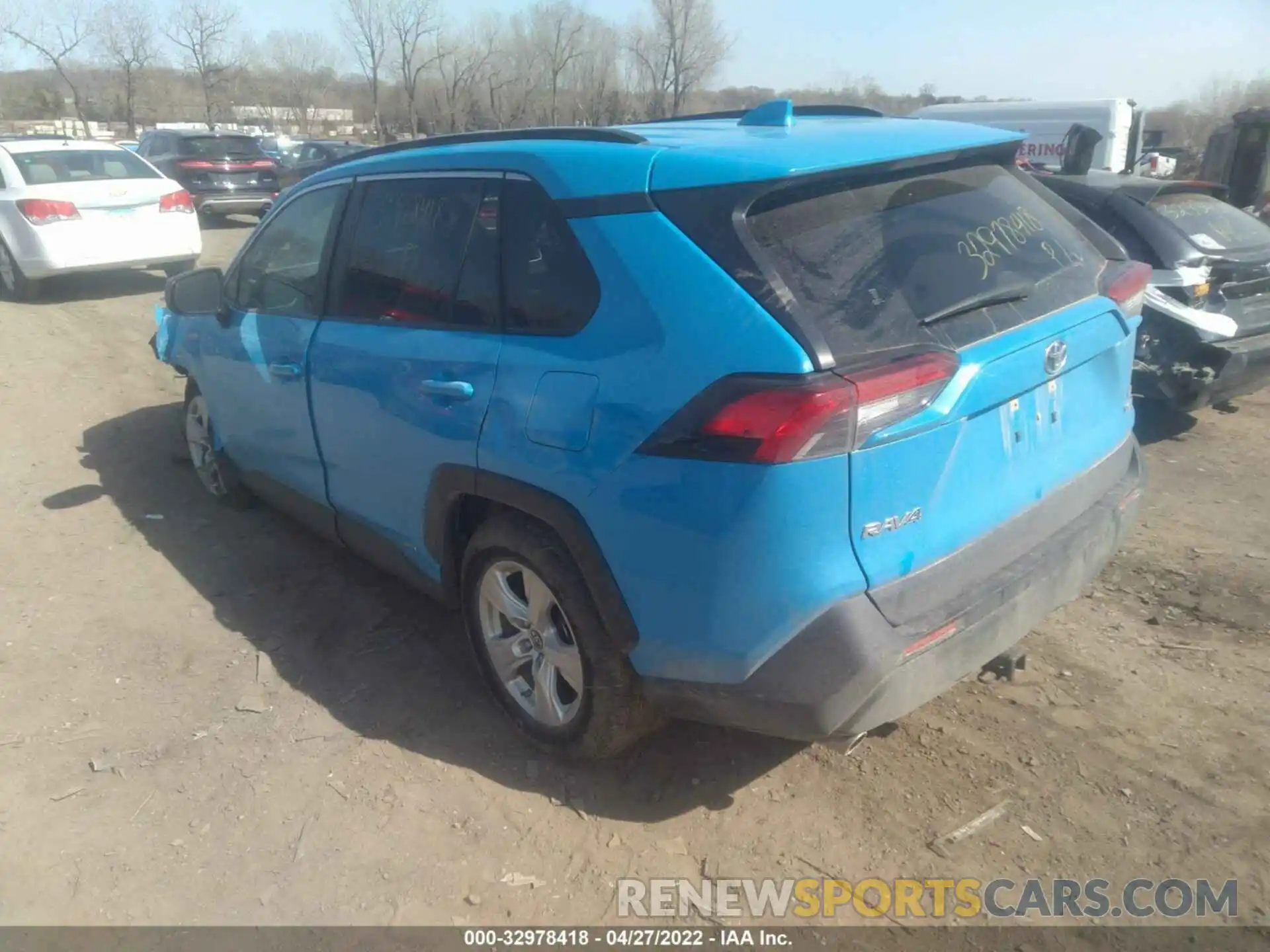 3 Photograph of a damaged car JTMLWRFV0KD028413 TOYOTA RAV4 2019