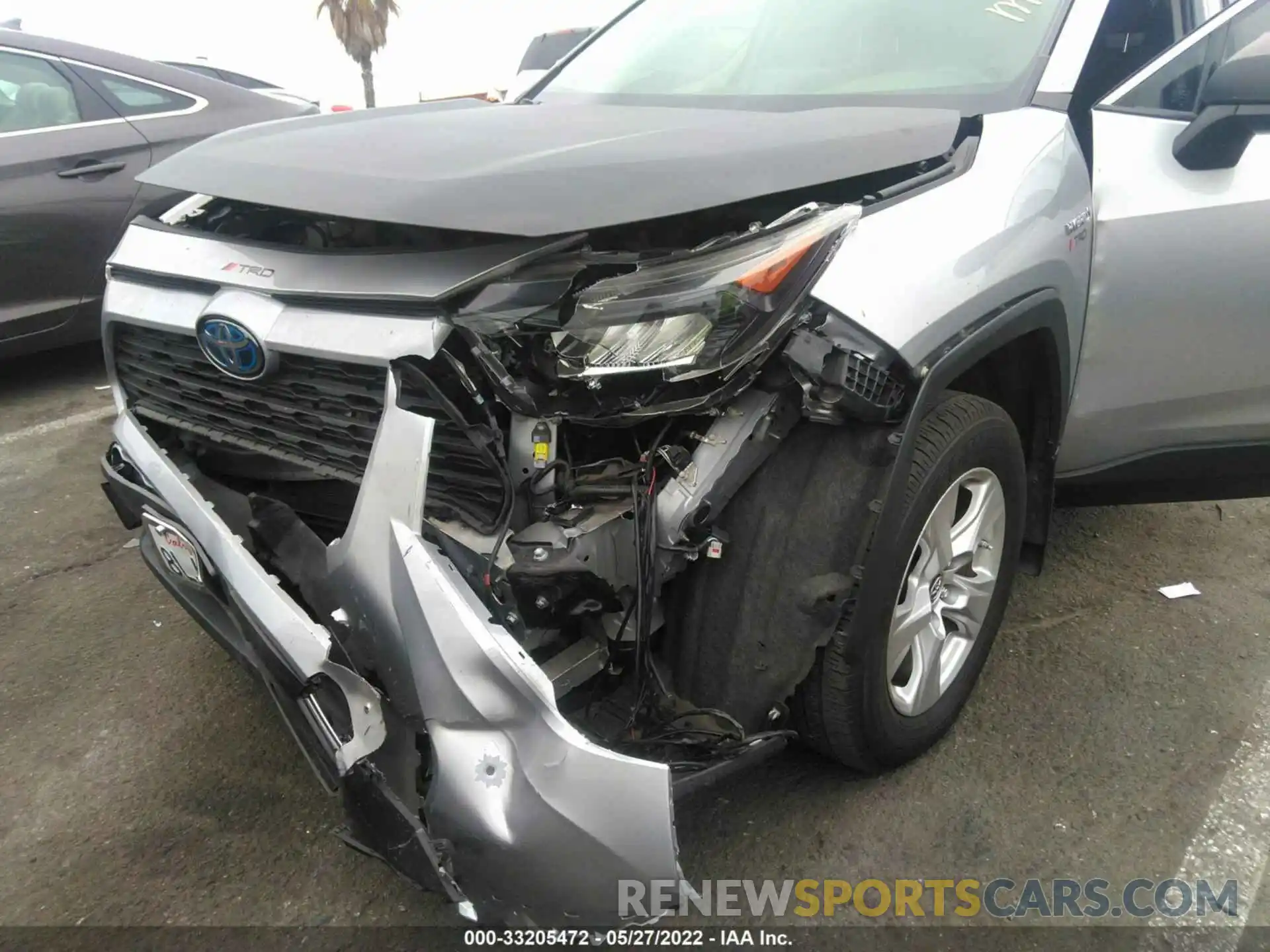 6 Photograph of a damaged car JTMLWRFV0KJ019163 TOYOTA RAV4 2019