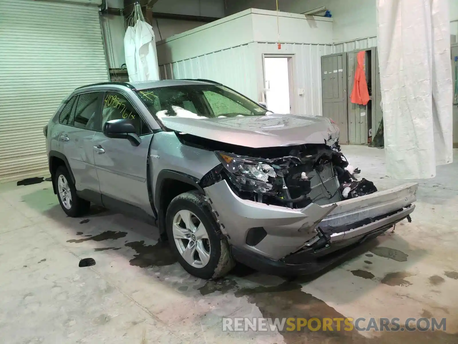 1 Фотография поврежденного автомобиля JTMLWRFV1KD005156 TOYOTA RAV4 2019