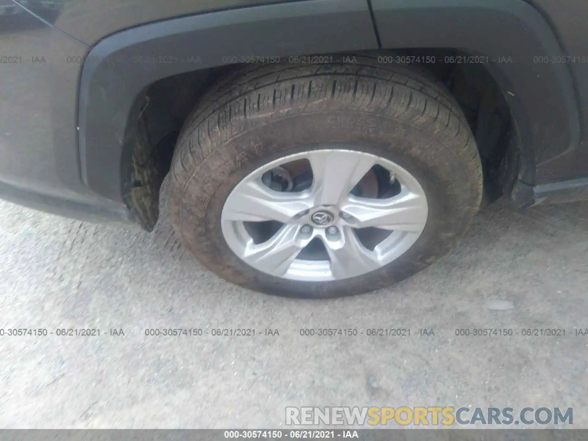 15 Photograph of a damaged car JTMLWRFV1KD012446 TOYOTA RAV4 2019