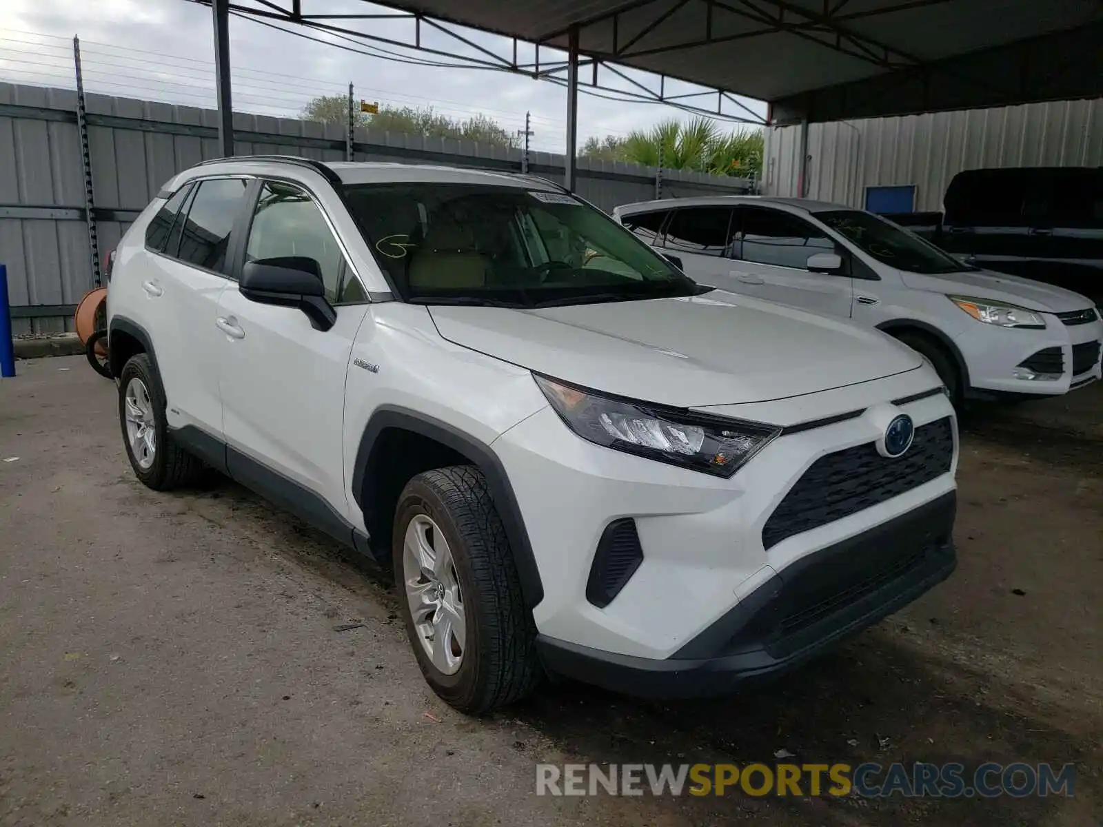 1 Photograph of a damaged car JTMLWRFV1KD030008 TOYOTA RAV4 2019