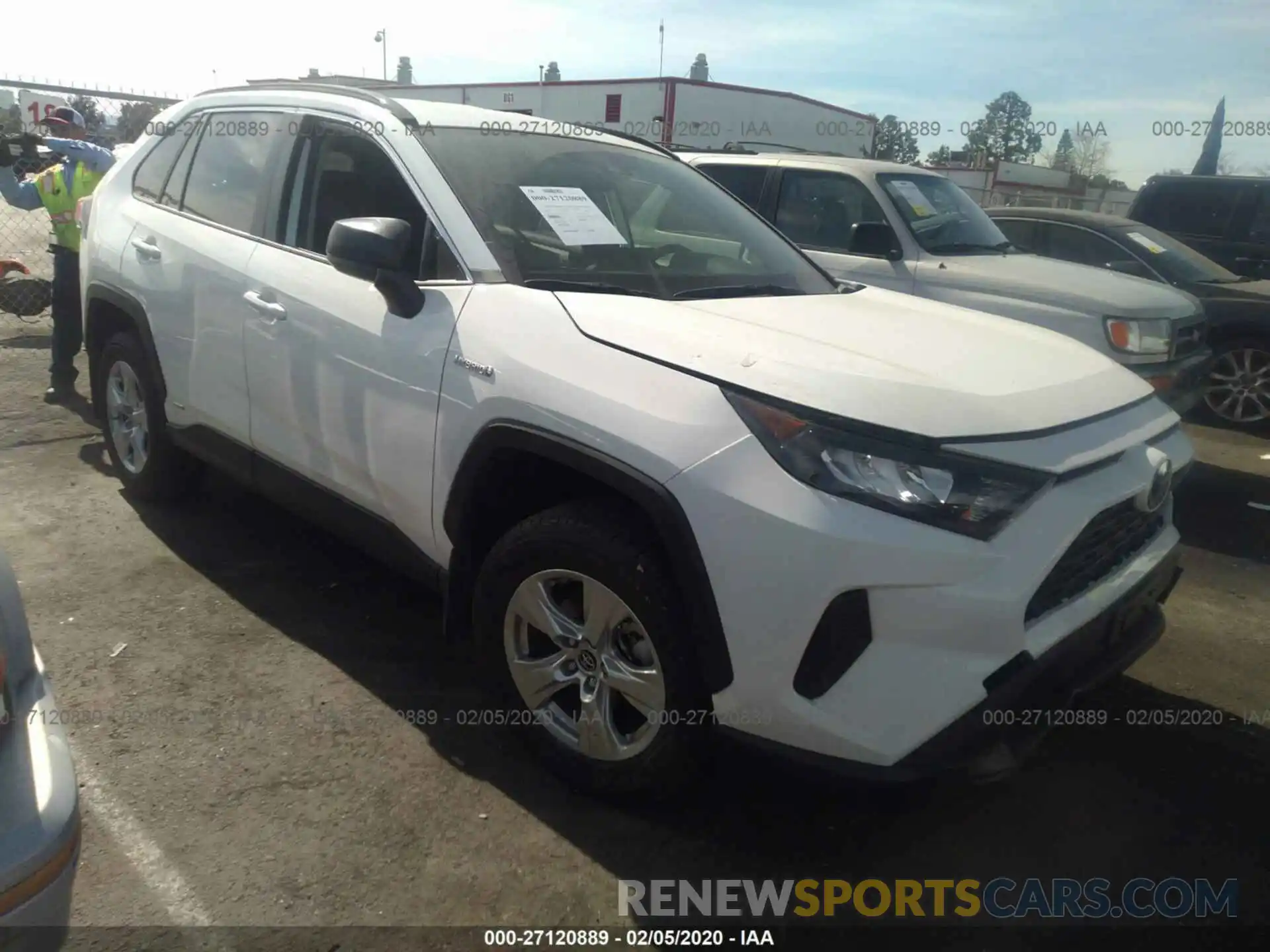 1 Photograph of a damaged car JTMLWRFV2KD033189 TOYOTA RAV4 2019