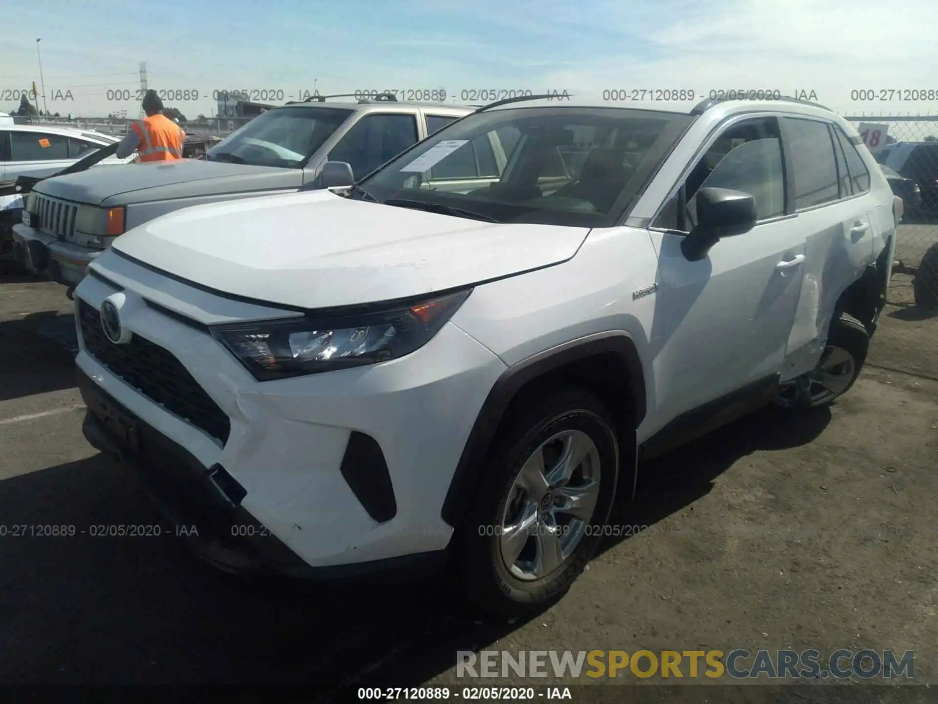 2 Фотография поврежденного автомобиля JTMLWRFV2KD033189 TOYOTA RAV4 2019