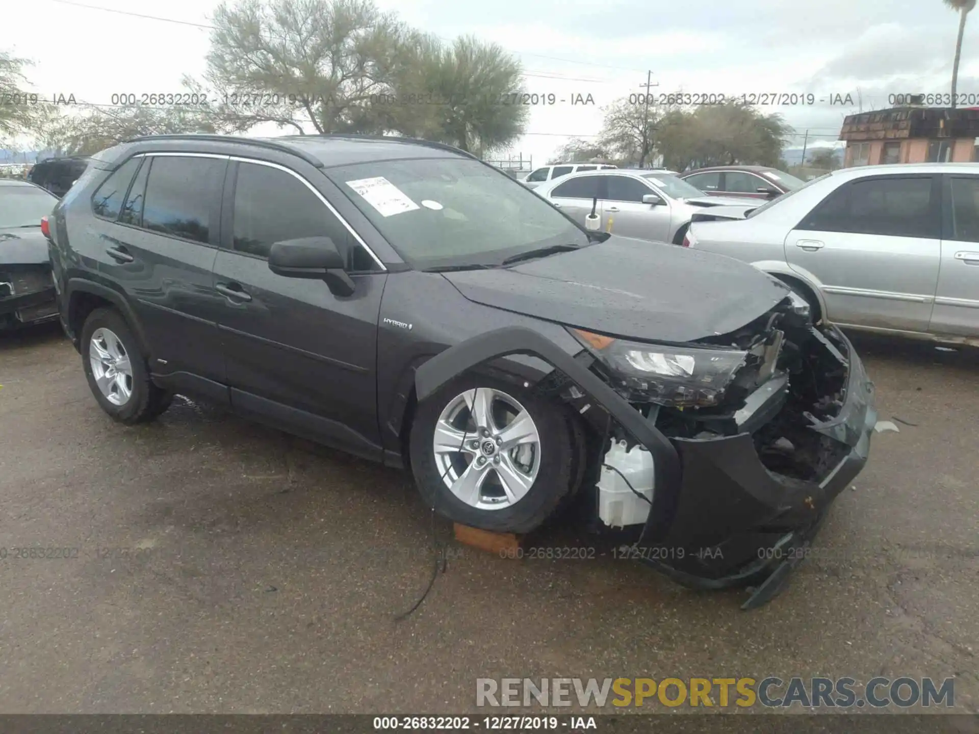 1 Photograph of a damaged car JTMLWRFV2KD502569 TOYOTA RAV4 2019