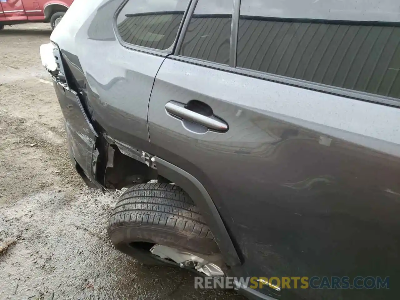 9 Photograph of a damaged car JTMLWRFV3KD020354 TOYOTA RAV4 2019