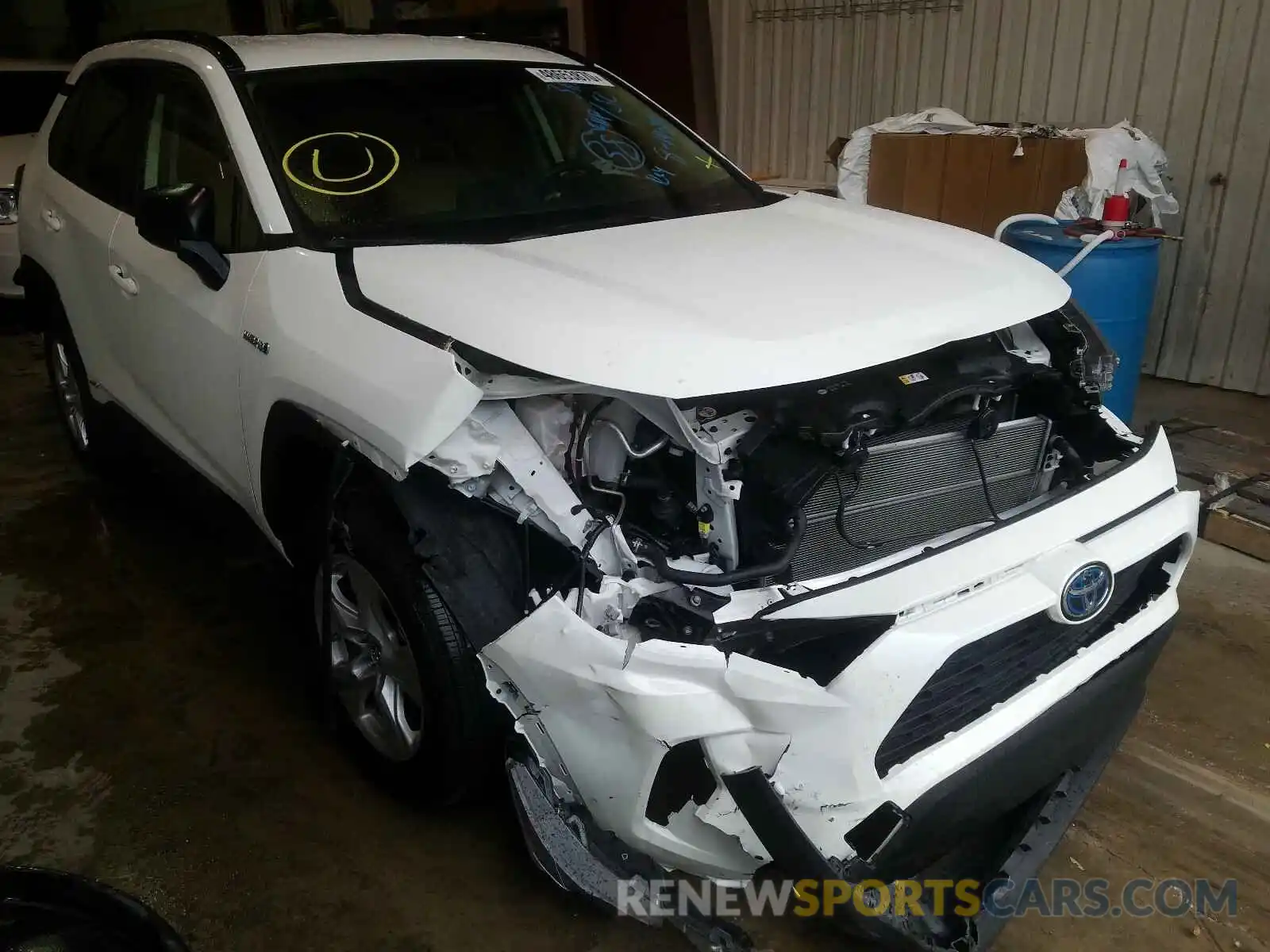 1 Photograph of a damaged car JTMLWRFV4KD501570 TOYOTA RAV4 2019
