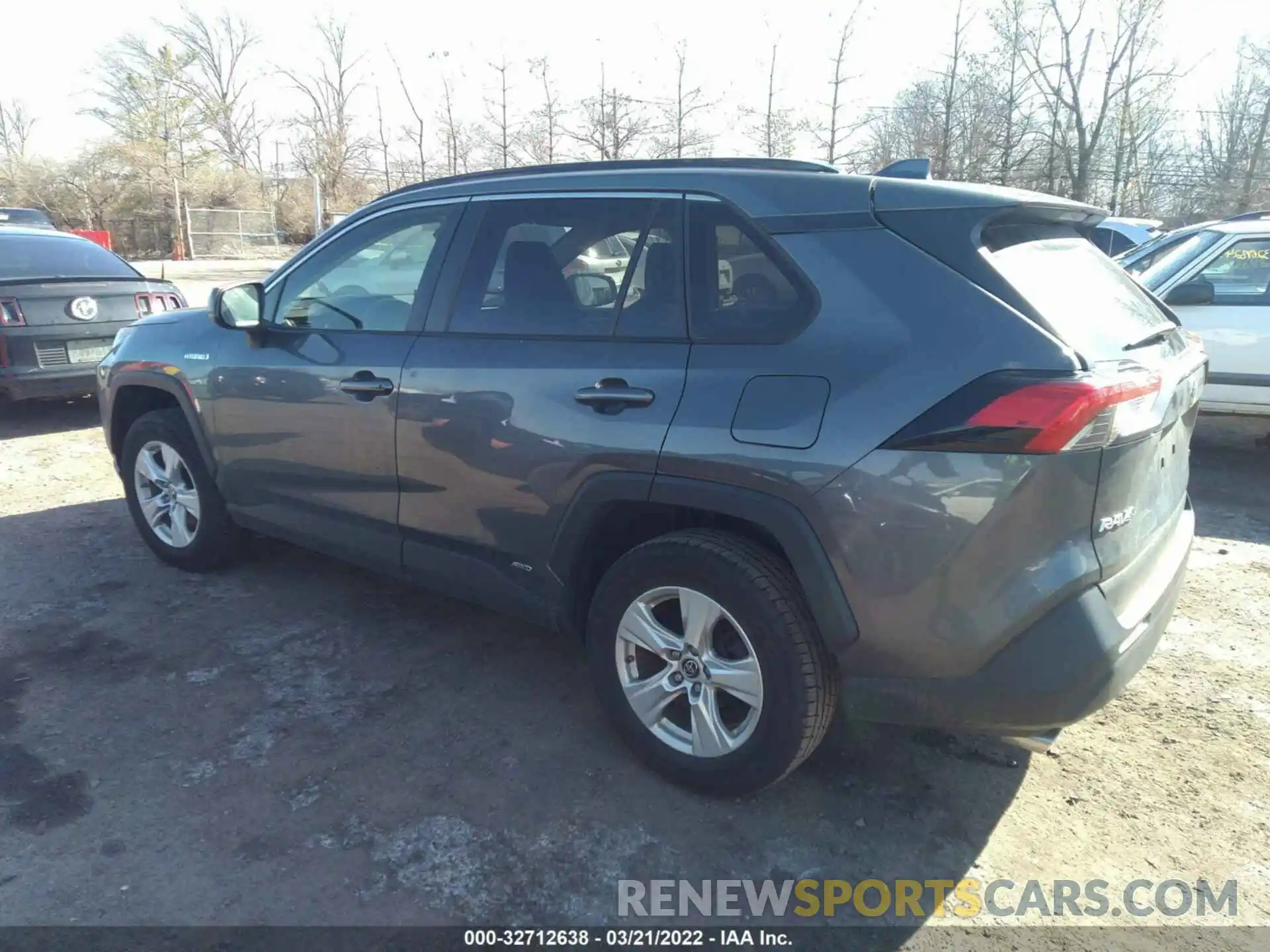 3 Фотография поврежденного автомобиля JTMLWRFV6KD007372 TOYOTA RAV4 2019