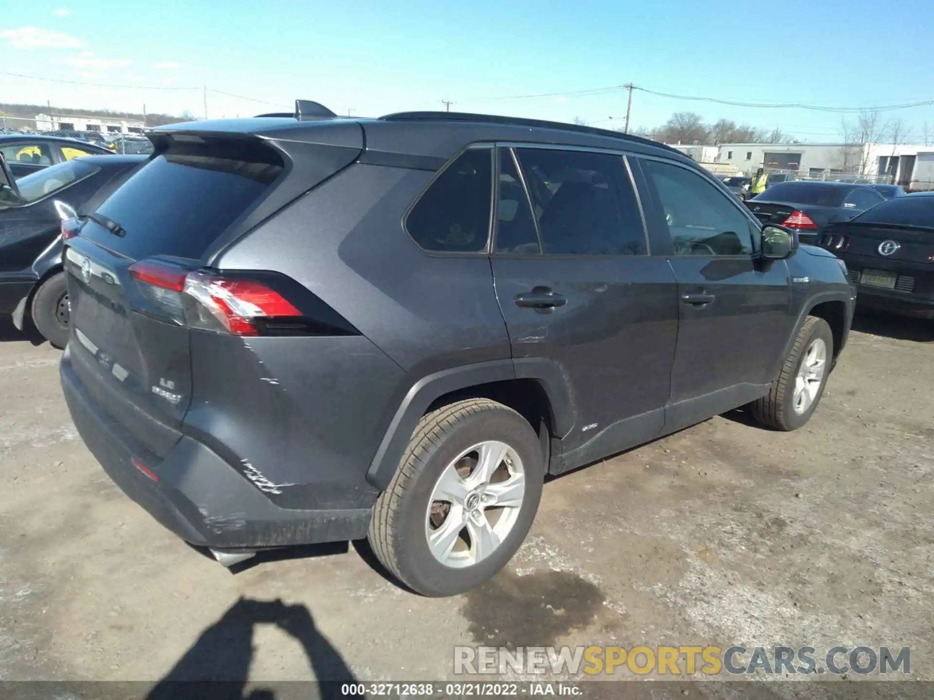 4 Photograph of a damaged car JTMLWRFV6KD007372 TOYOTA RAV4 2019