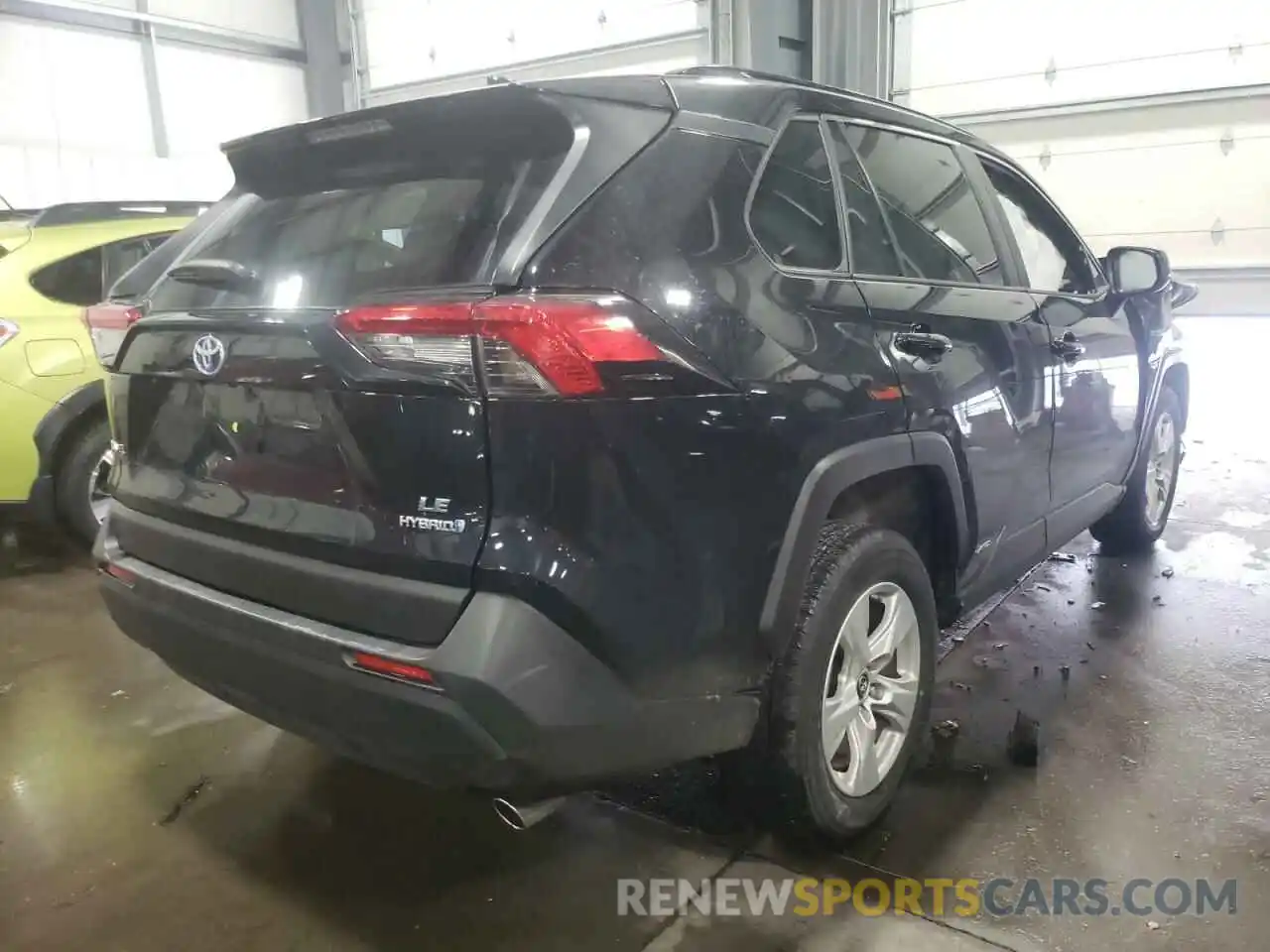 4 Photograph of a damaged car JTMLWRFV6KD022664 TOYOTA RAV4 2019