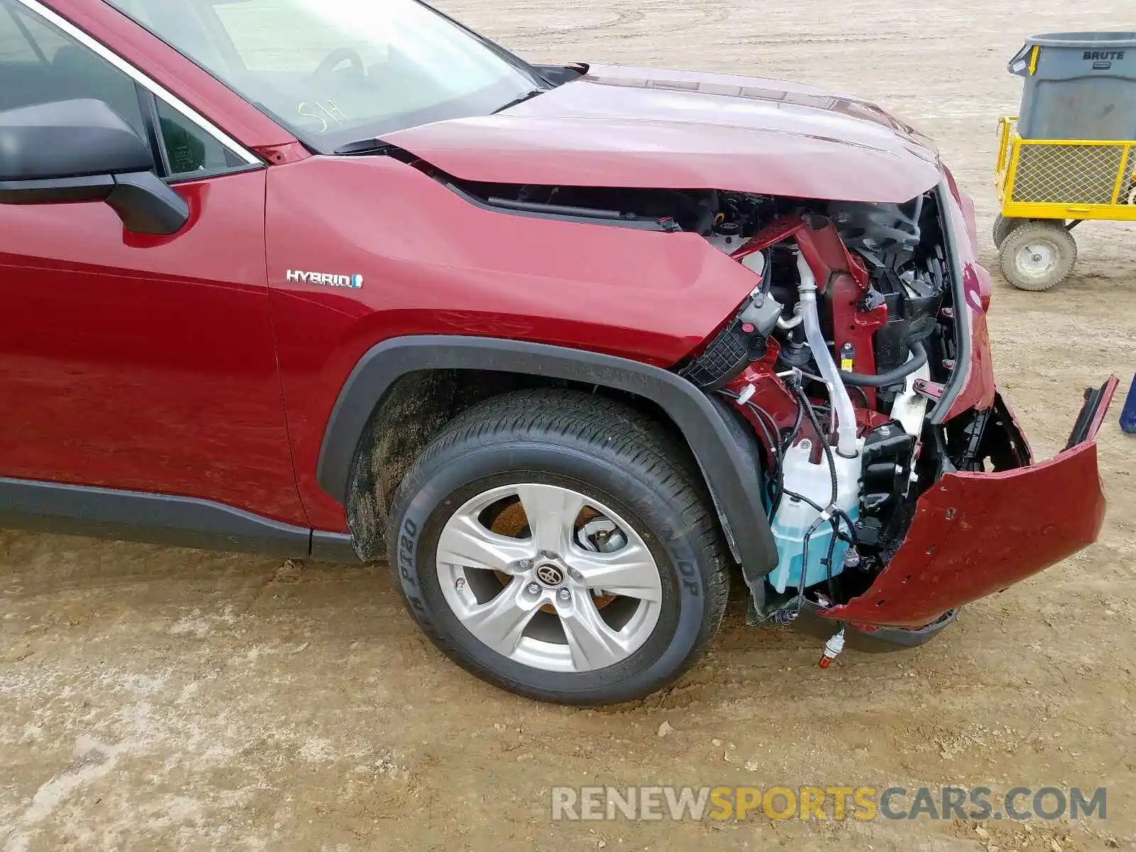 9 Photograph of a damaged car JTMLWRFV7KD041904 TOYOTA RAV4 2019