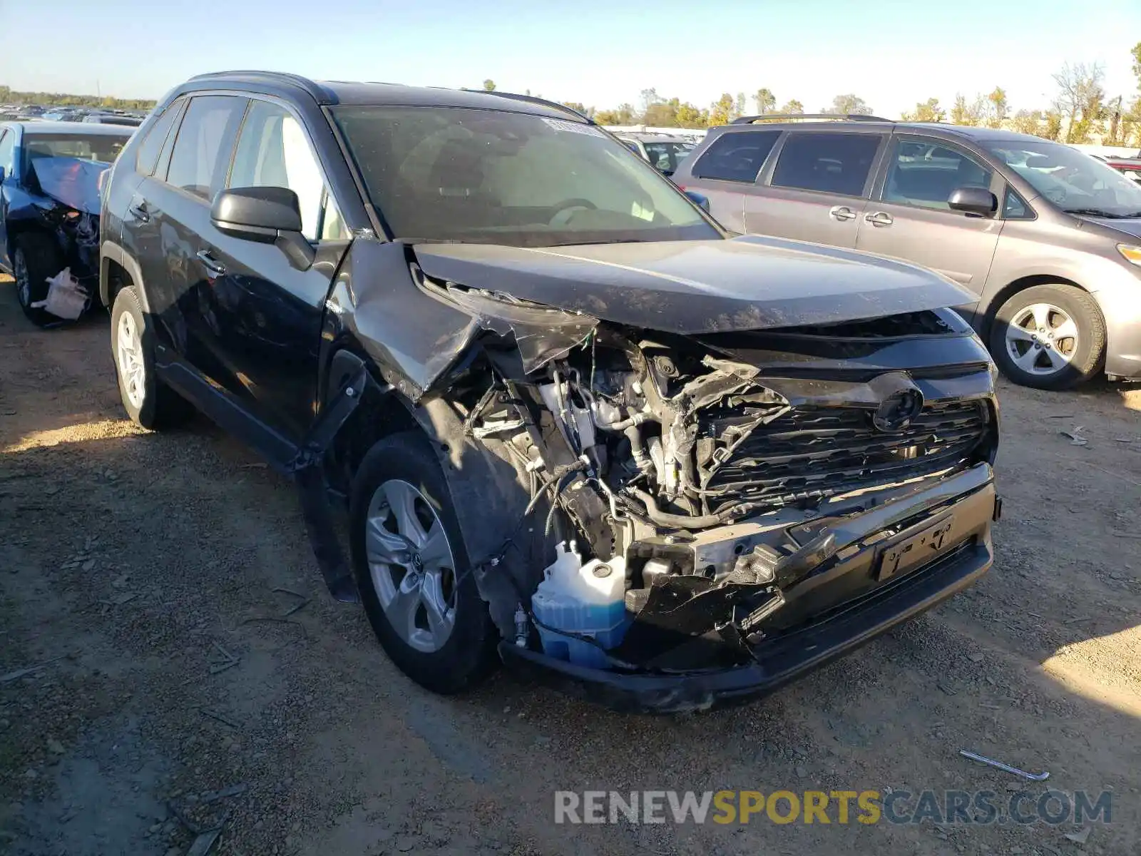 1 Photograph of a damaged car JTMLWRFV8KD035111 TOYOTA RAV4 2019